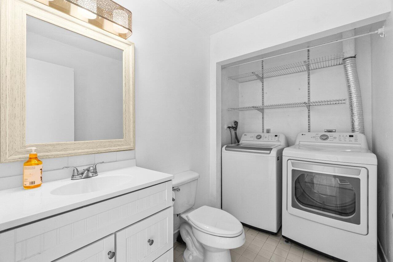 7577 Courtyard Run W