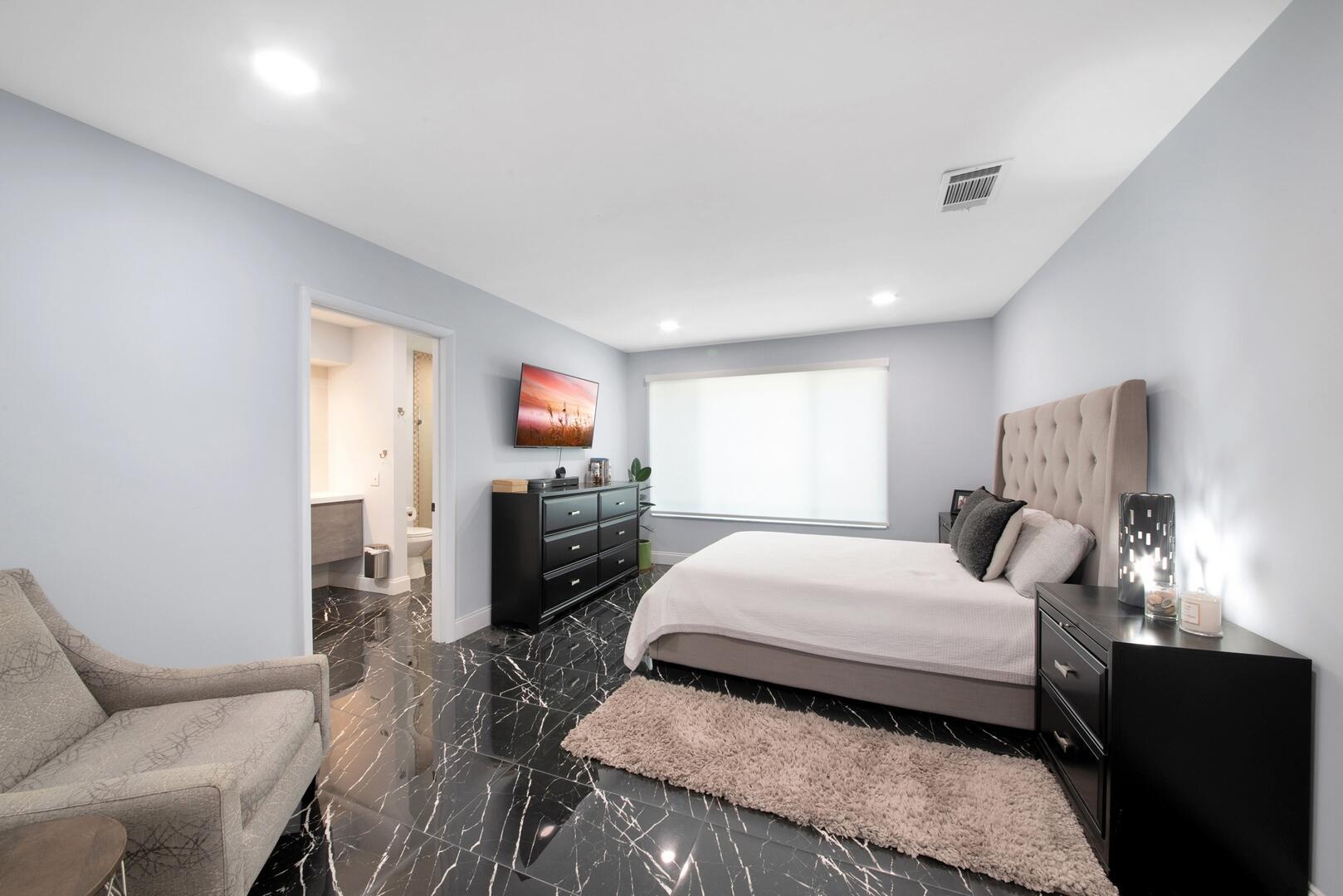 5695 Ainsley Court