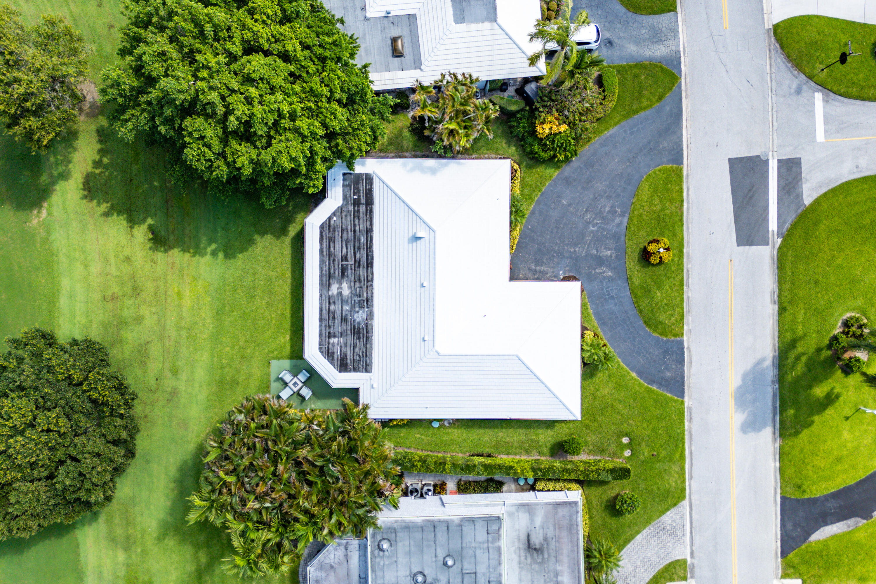 367 Villa Drive S