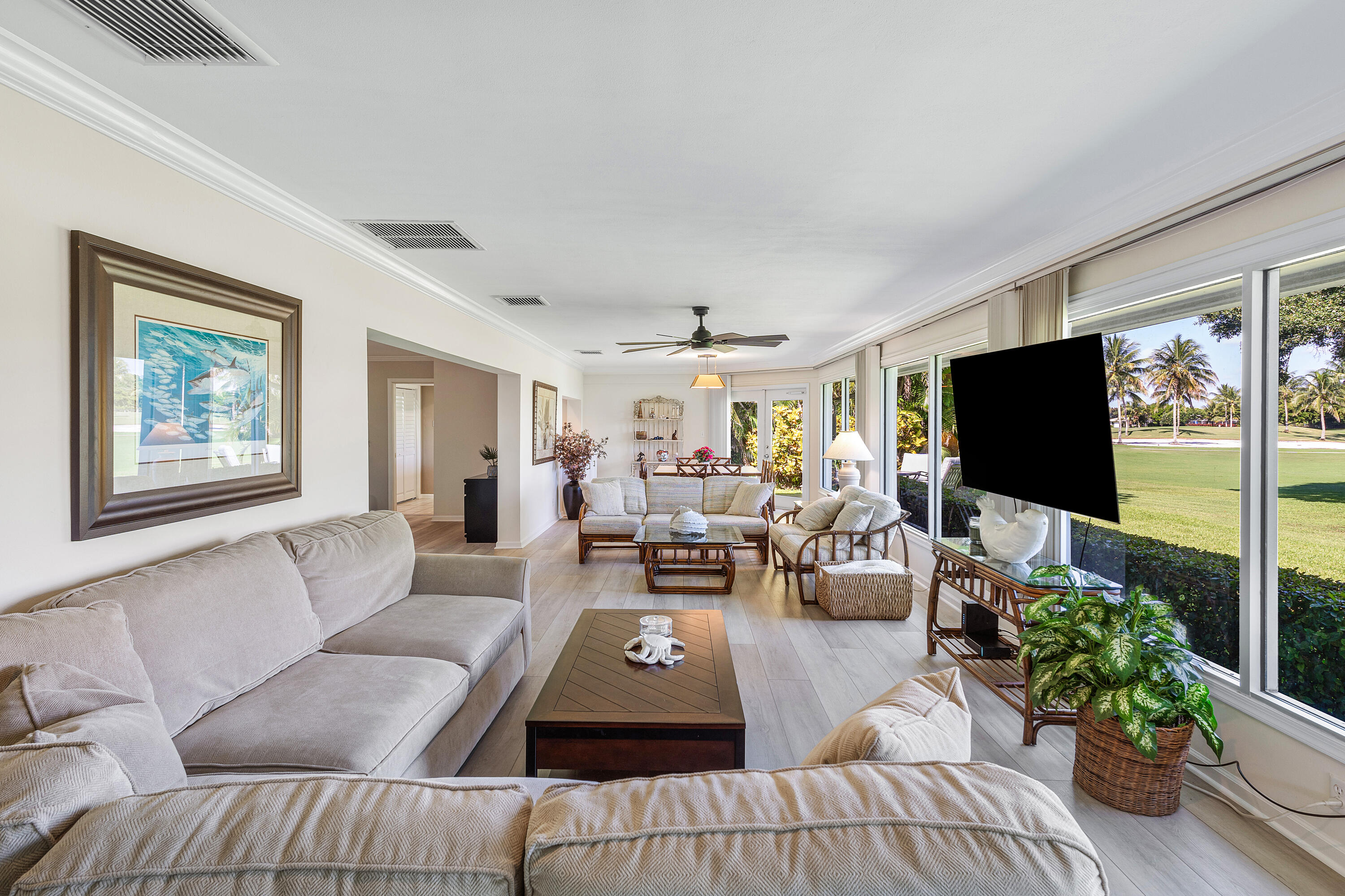 367 Villa Drive S