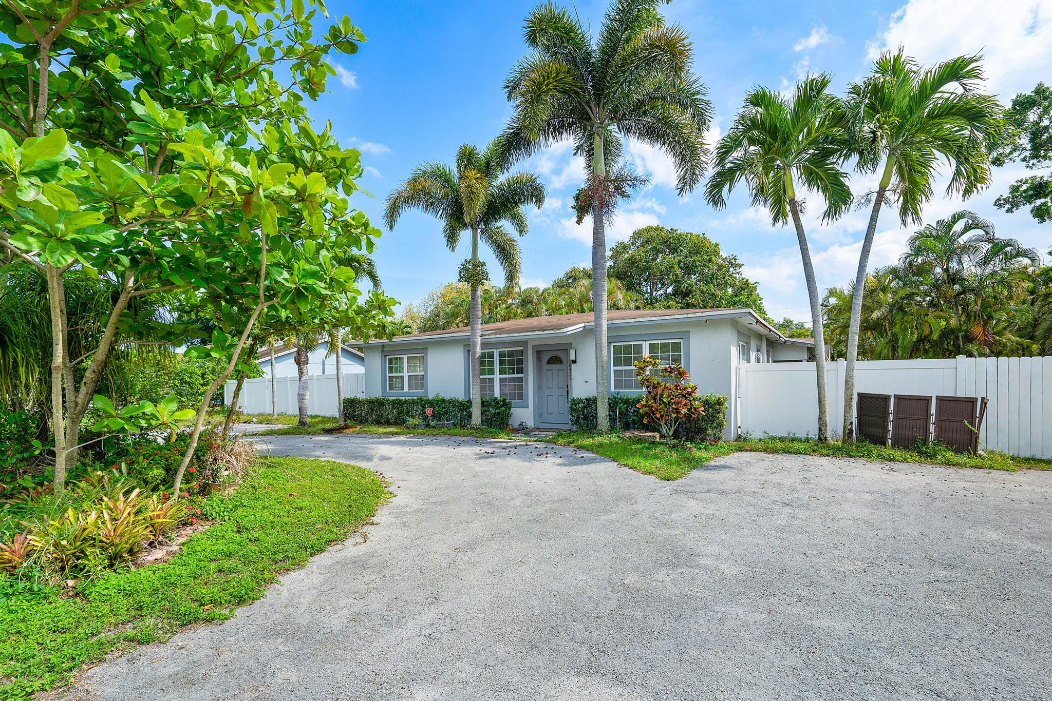 6130 Edwards Road