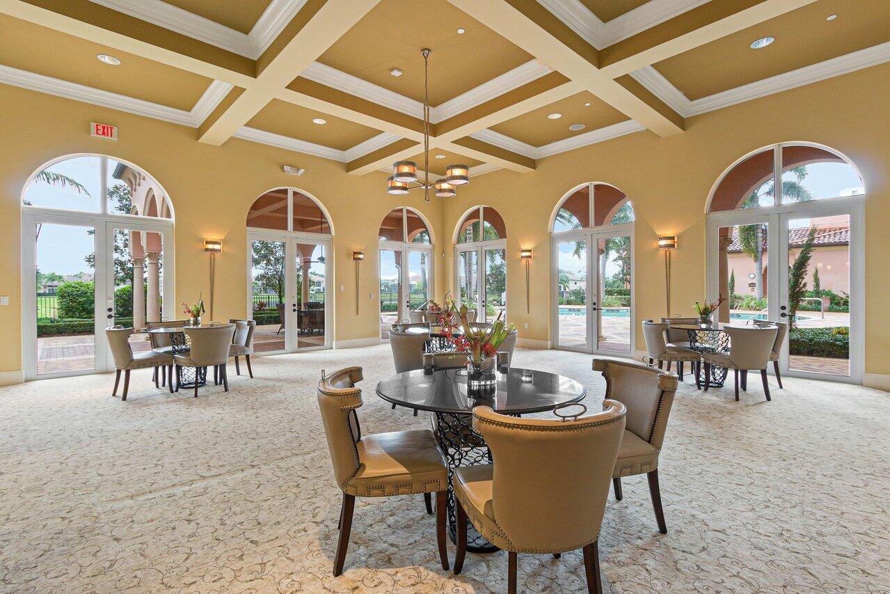 6464 Bellamalfi Street