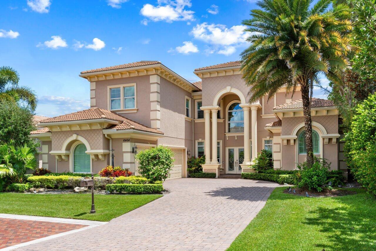 6464 Bellamalfi Street