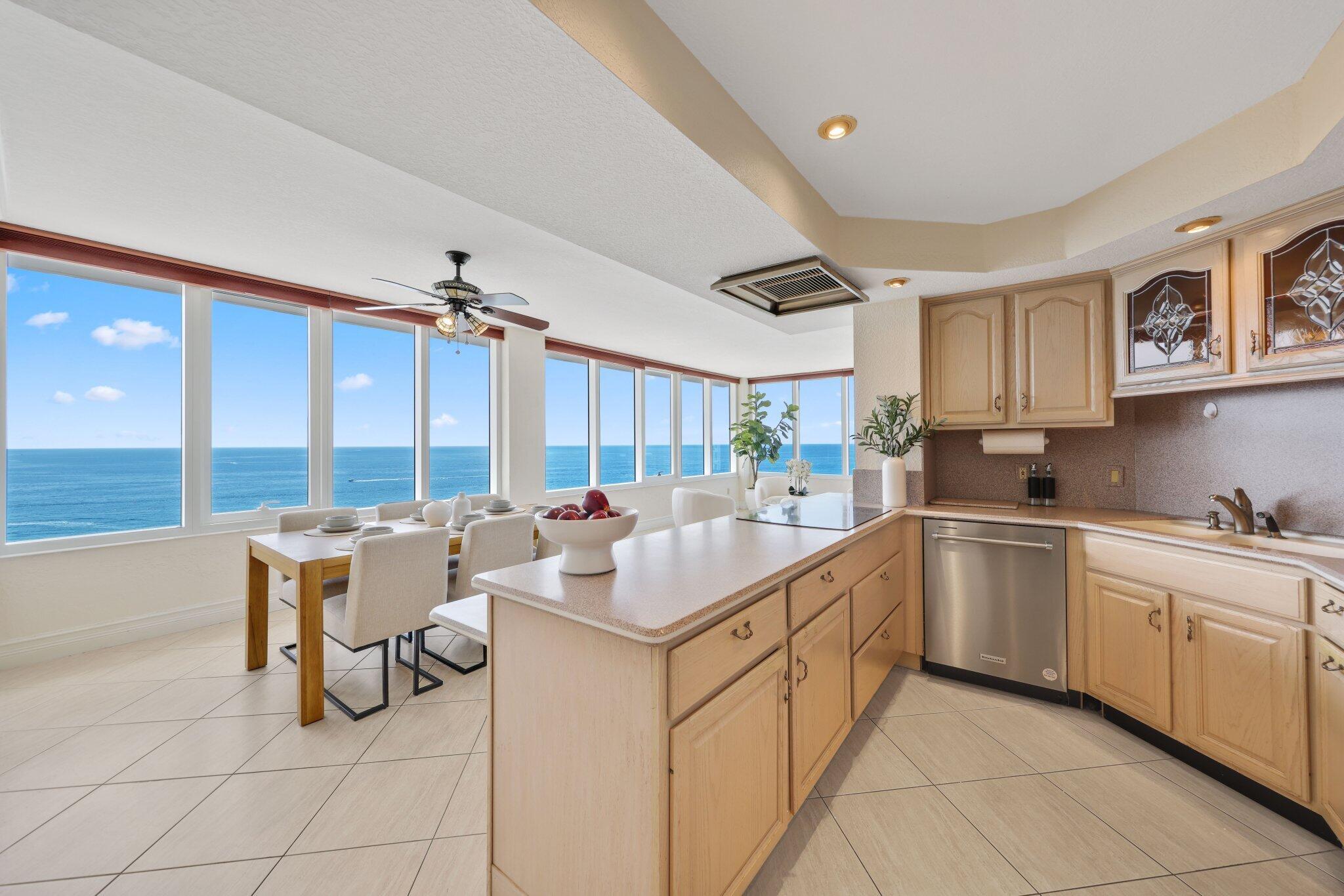 700 S Ocean Boulevard 1202