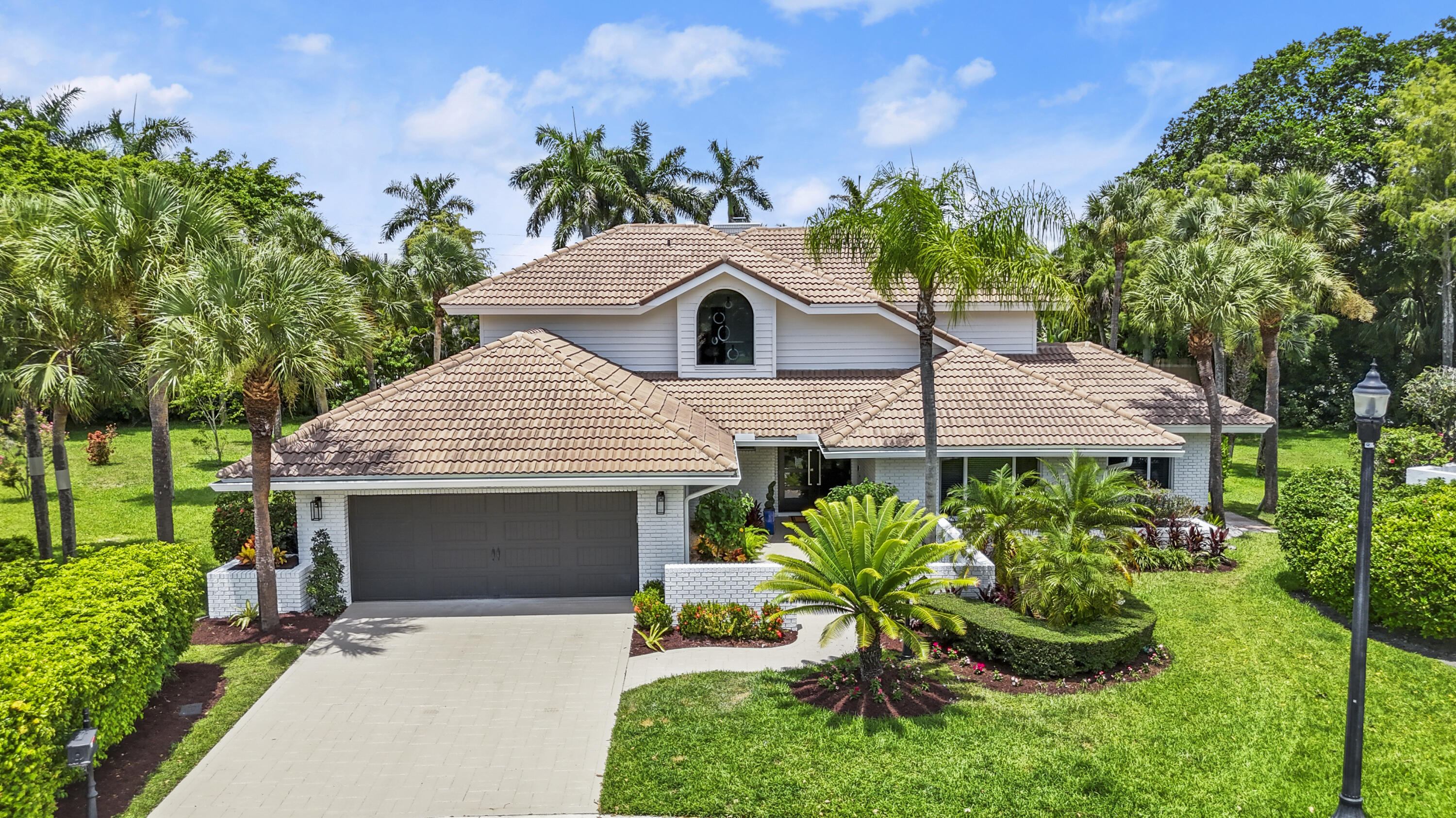 2235 SW 12th Place