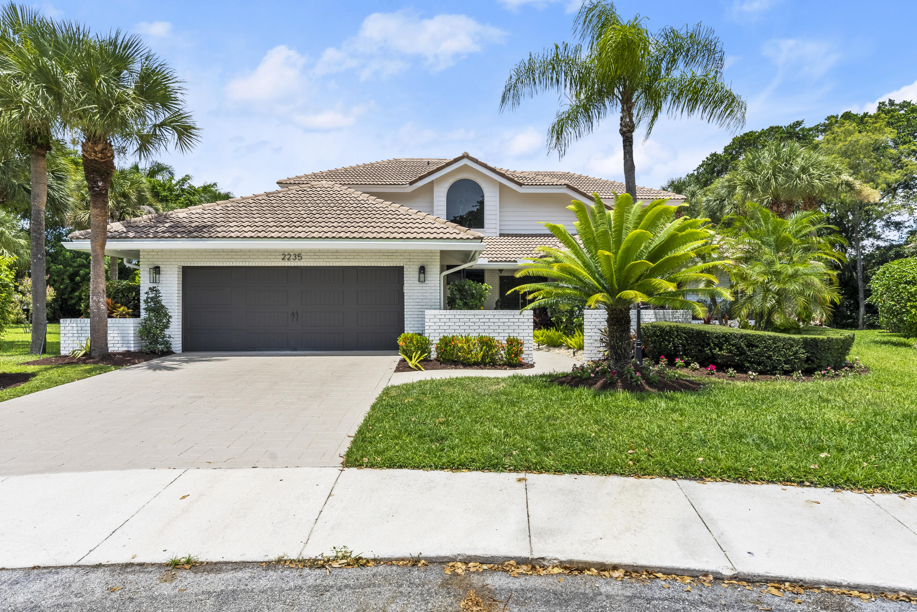 2235 SW 12th Place