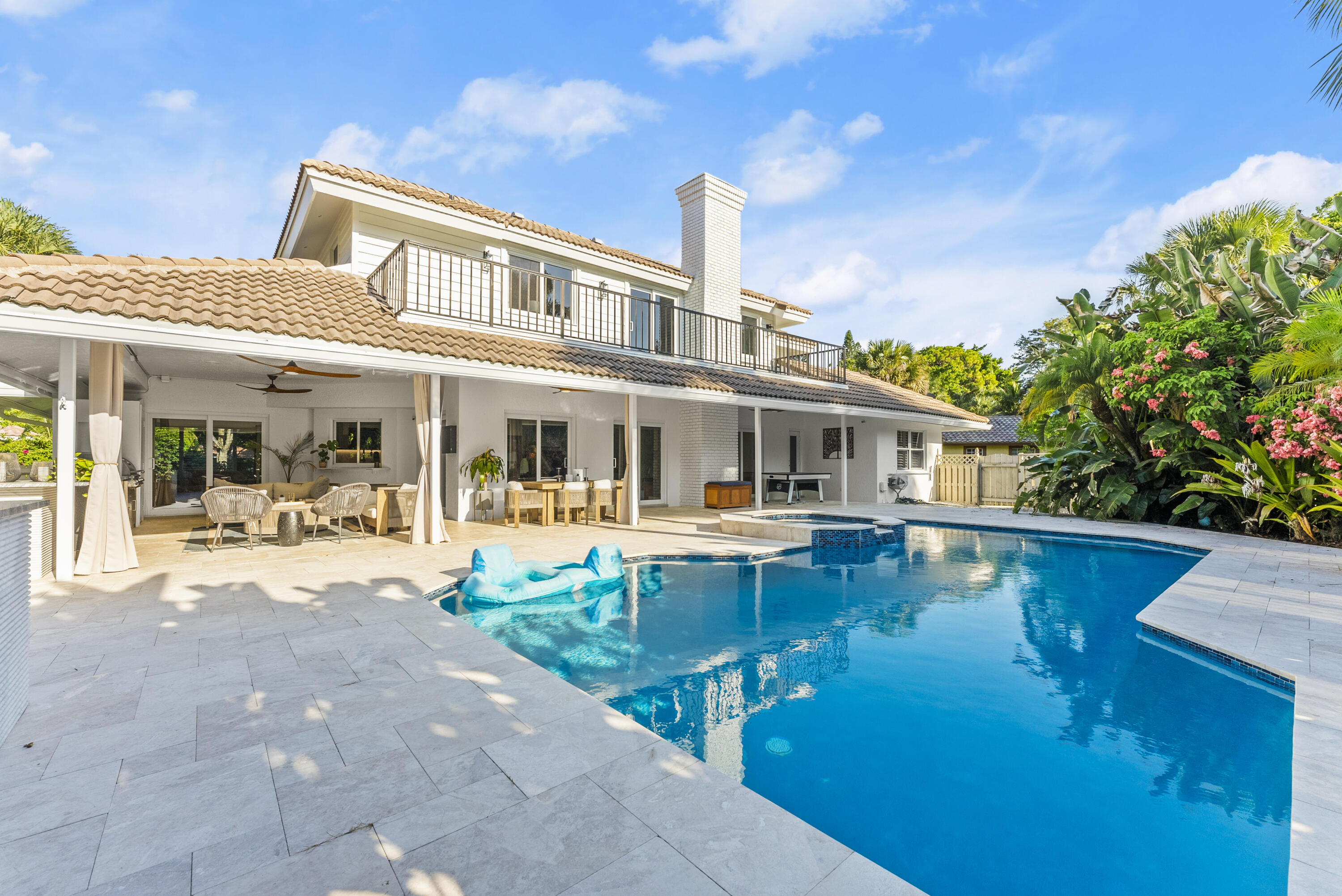 2235 SW 12th Place