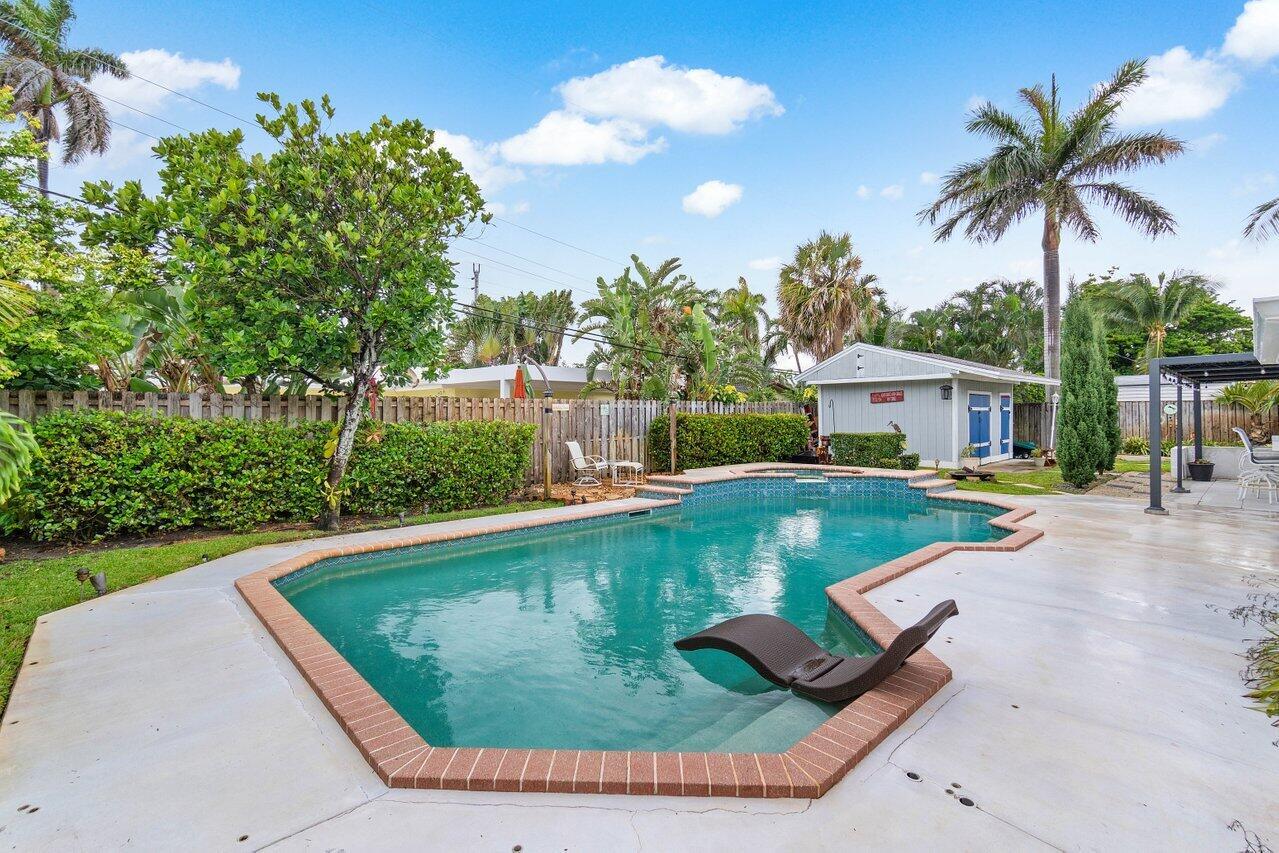 5131 NE 27th Terrace