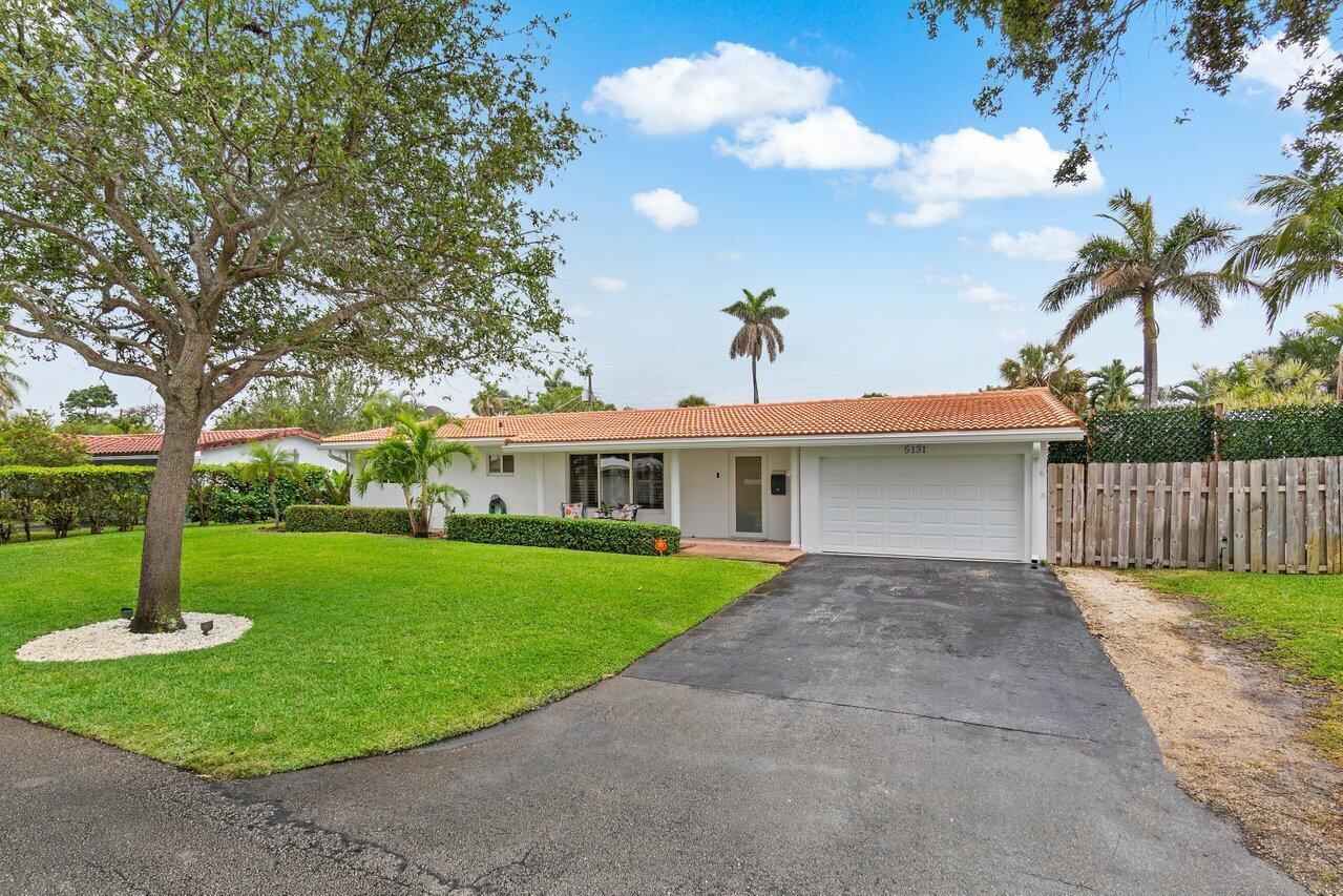 5131 NE 27th Terrace