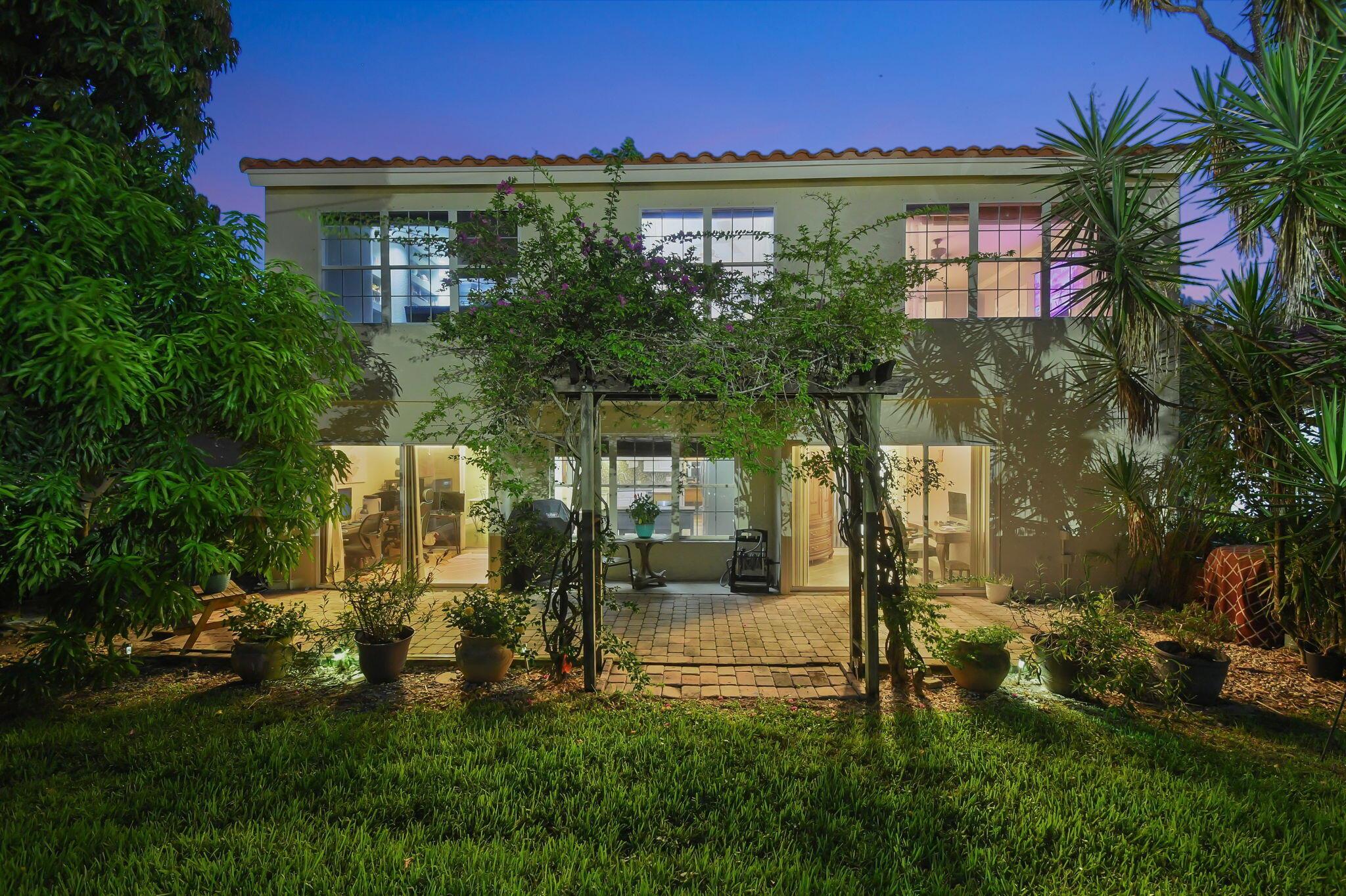 5565 American Circle