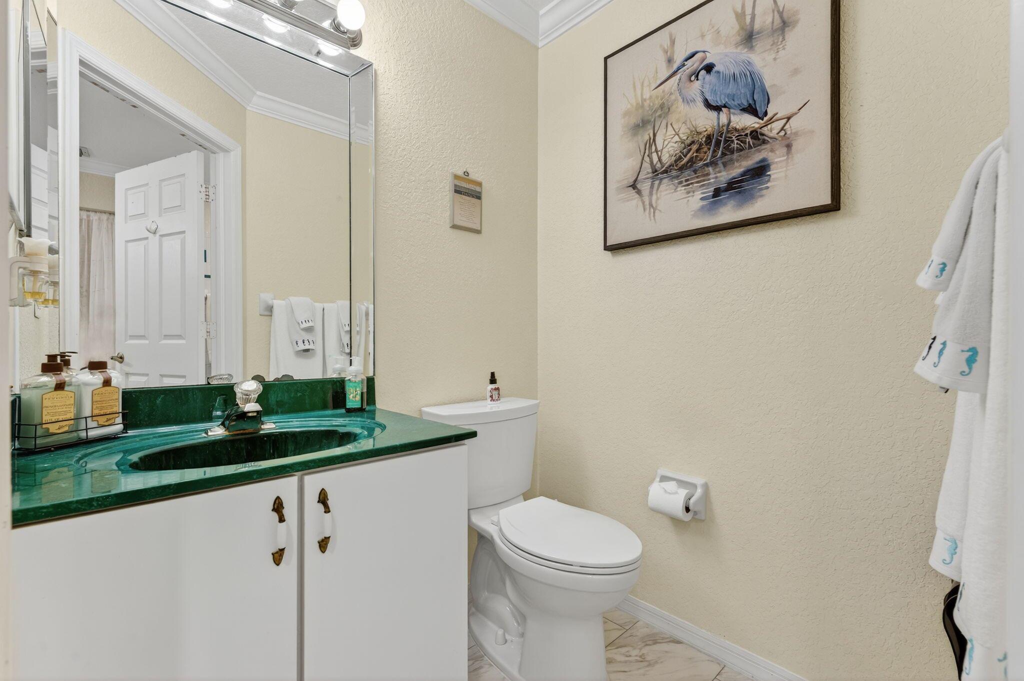 5565 American Circle