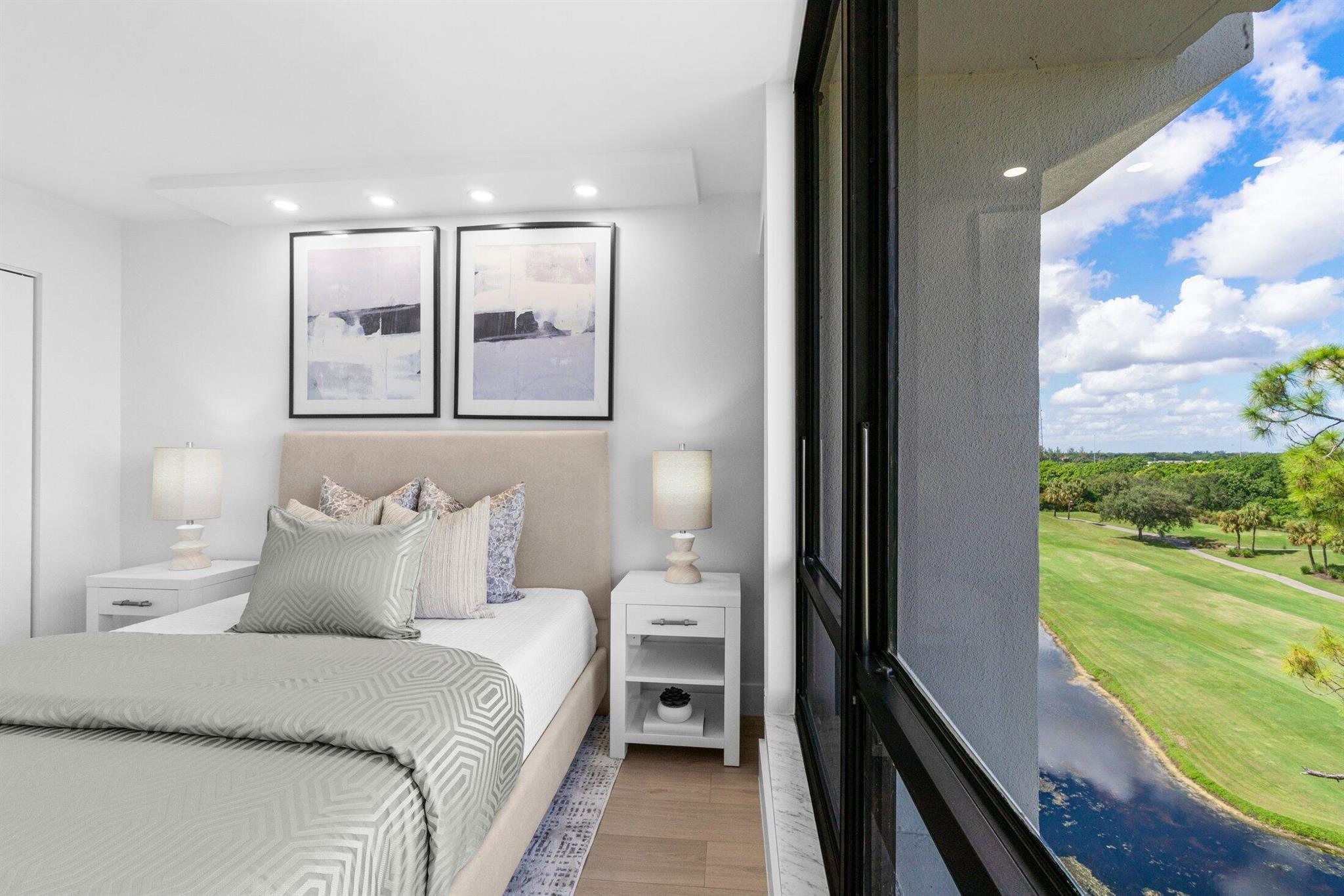 7819 Lakeside Blvd. 886