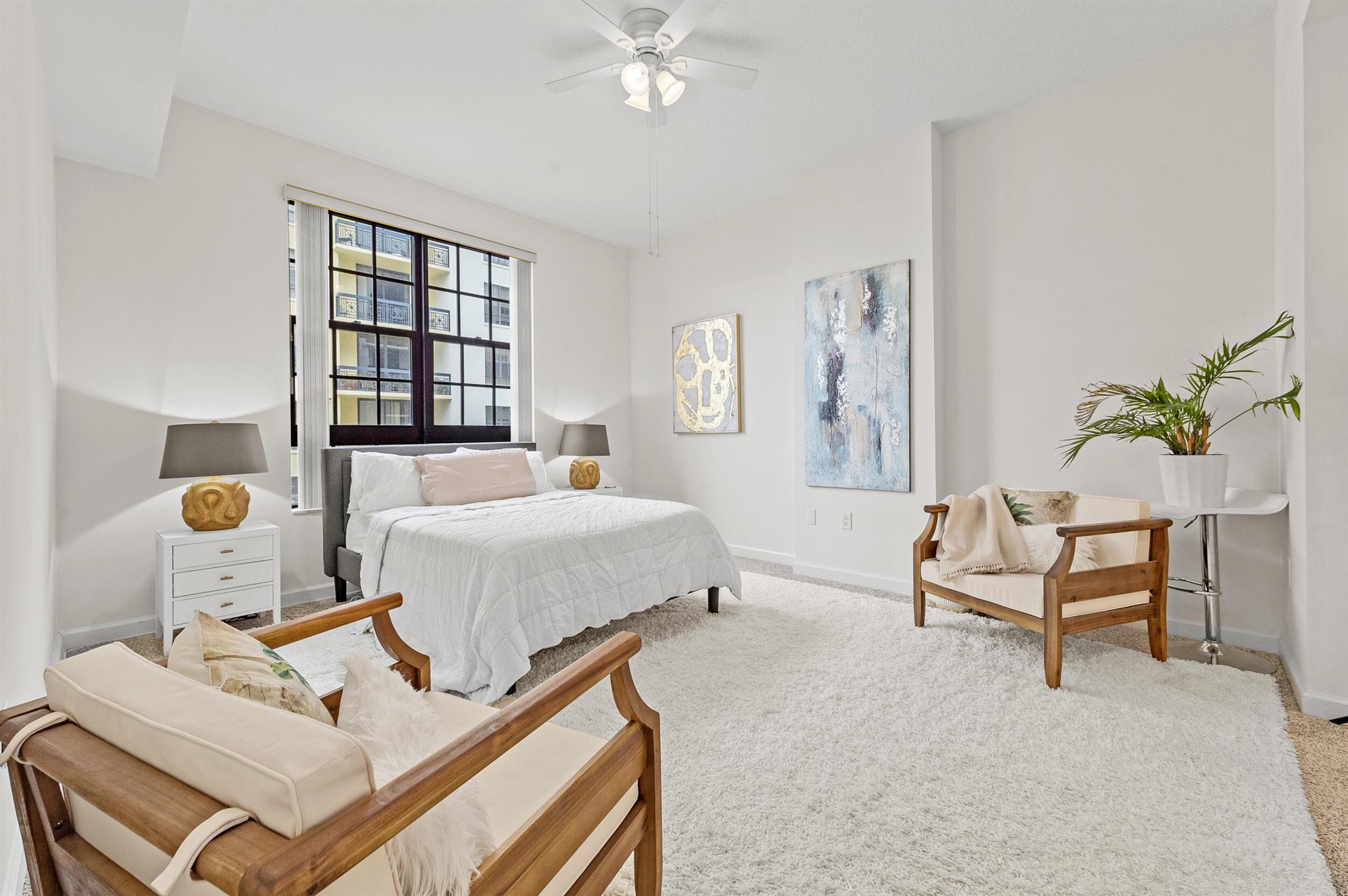 801 S Olive Avenue 1123