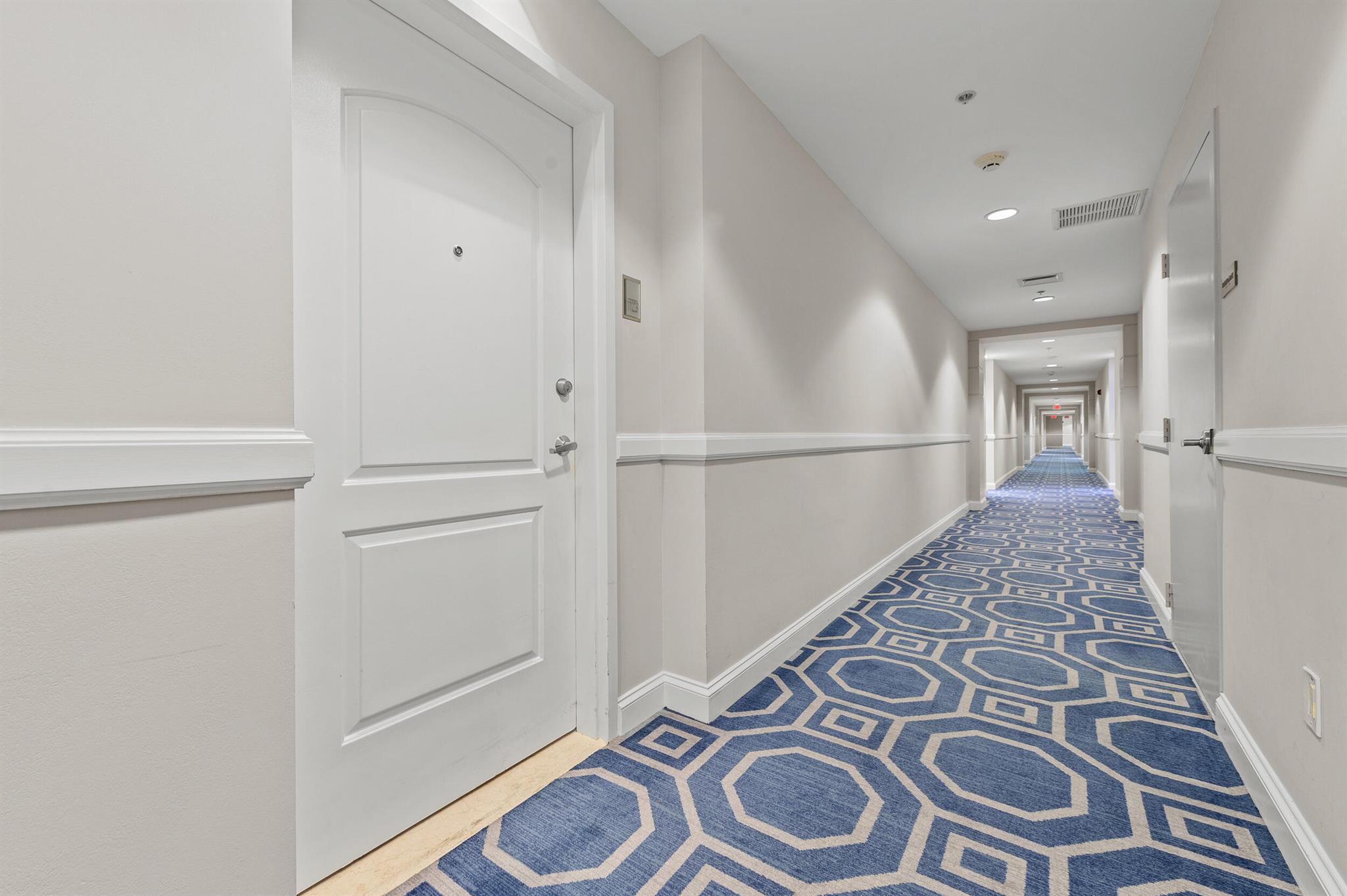 801 S Olive Avenue 1123