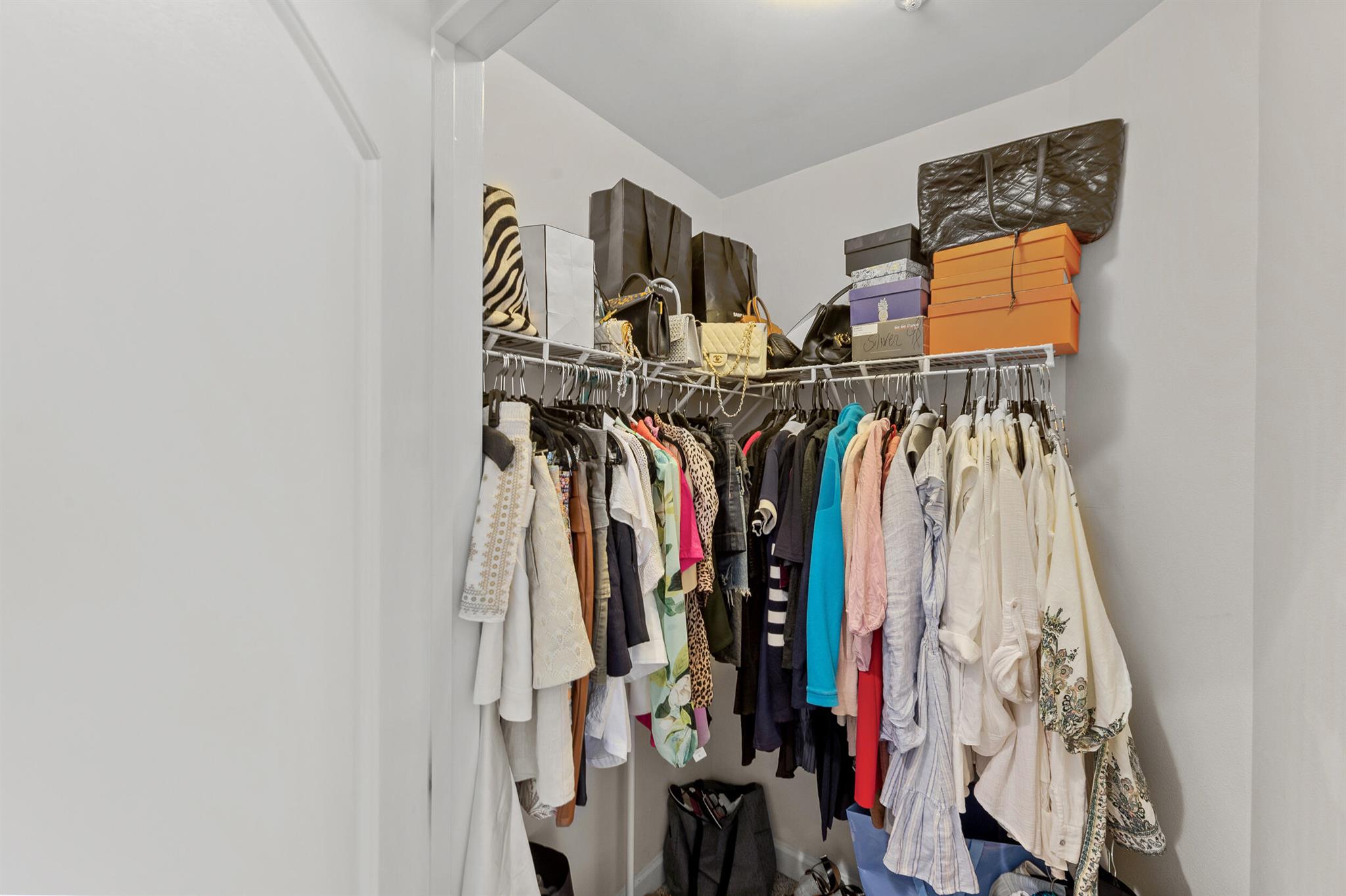 801 S Olive Avenue 1123