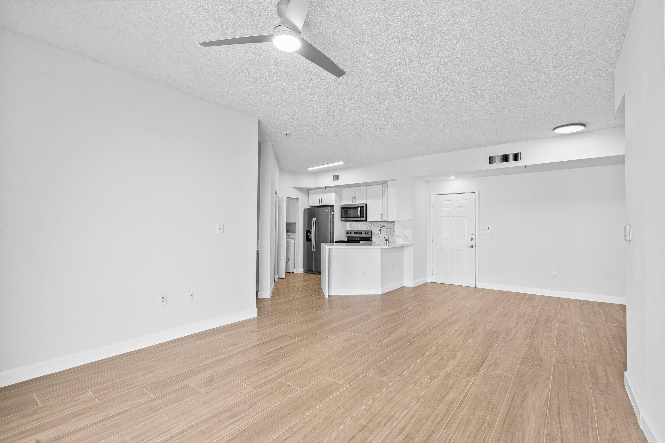 1000 Scotia Drive 604