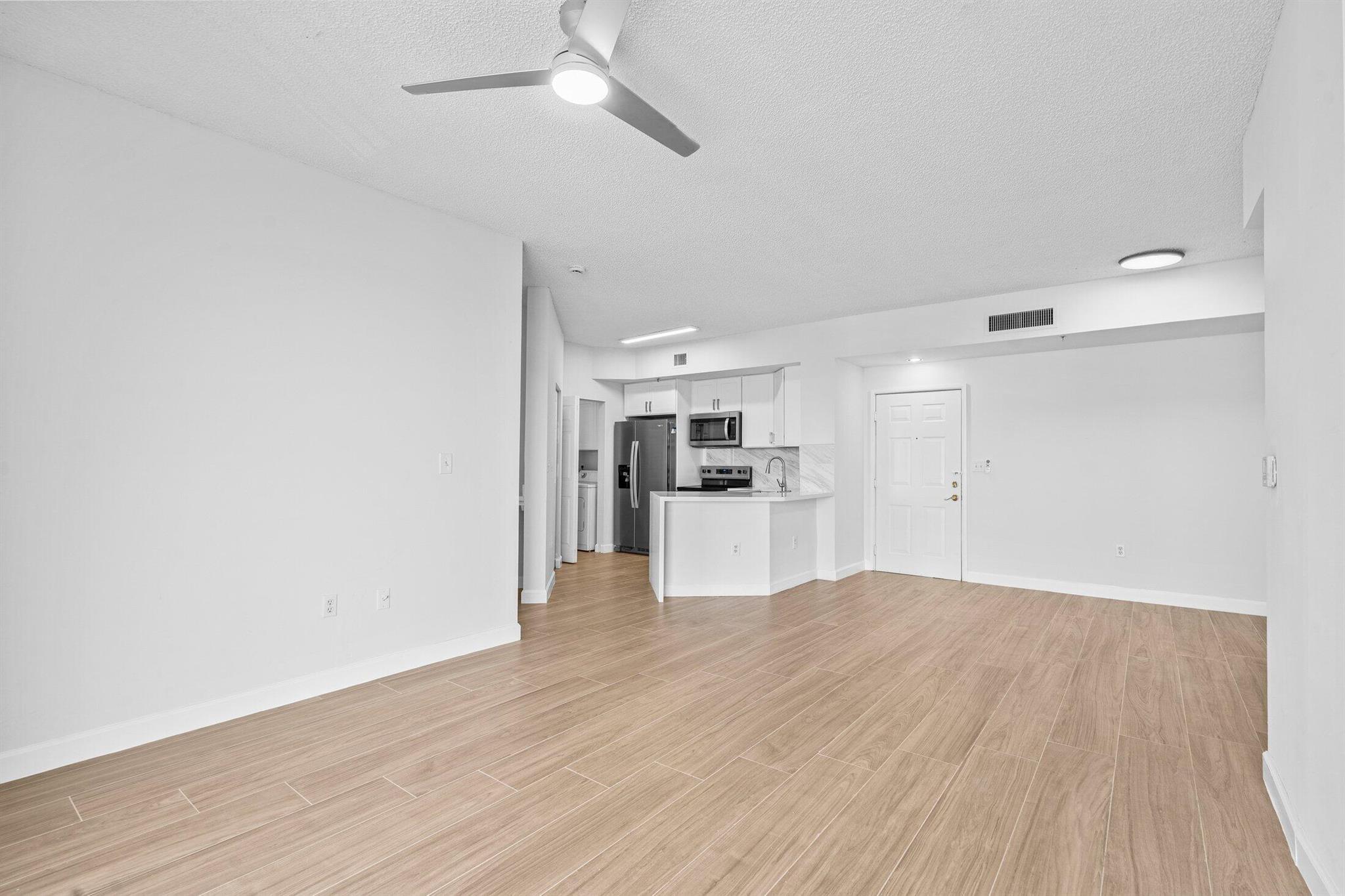 1000 Scotia Drive 604