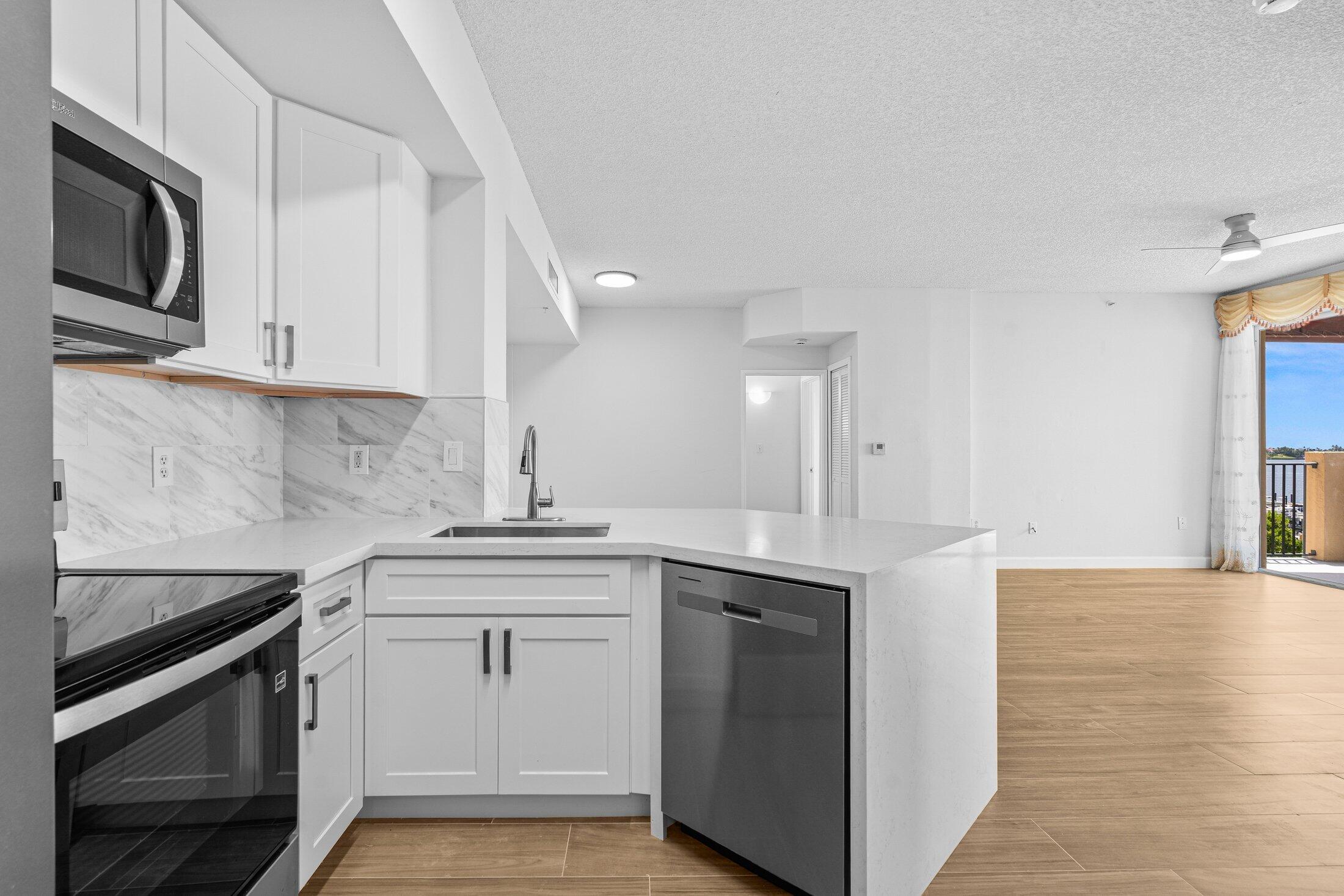 1000 Scotia Drive 604