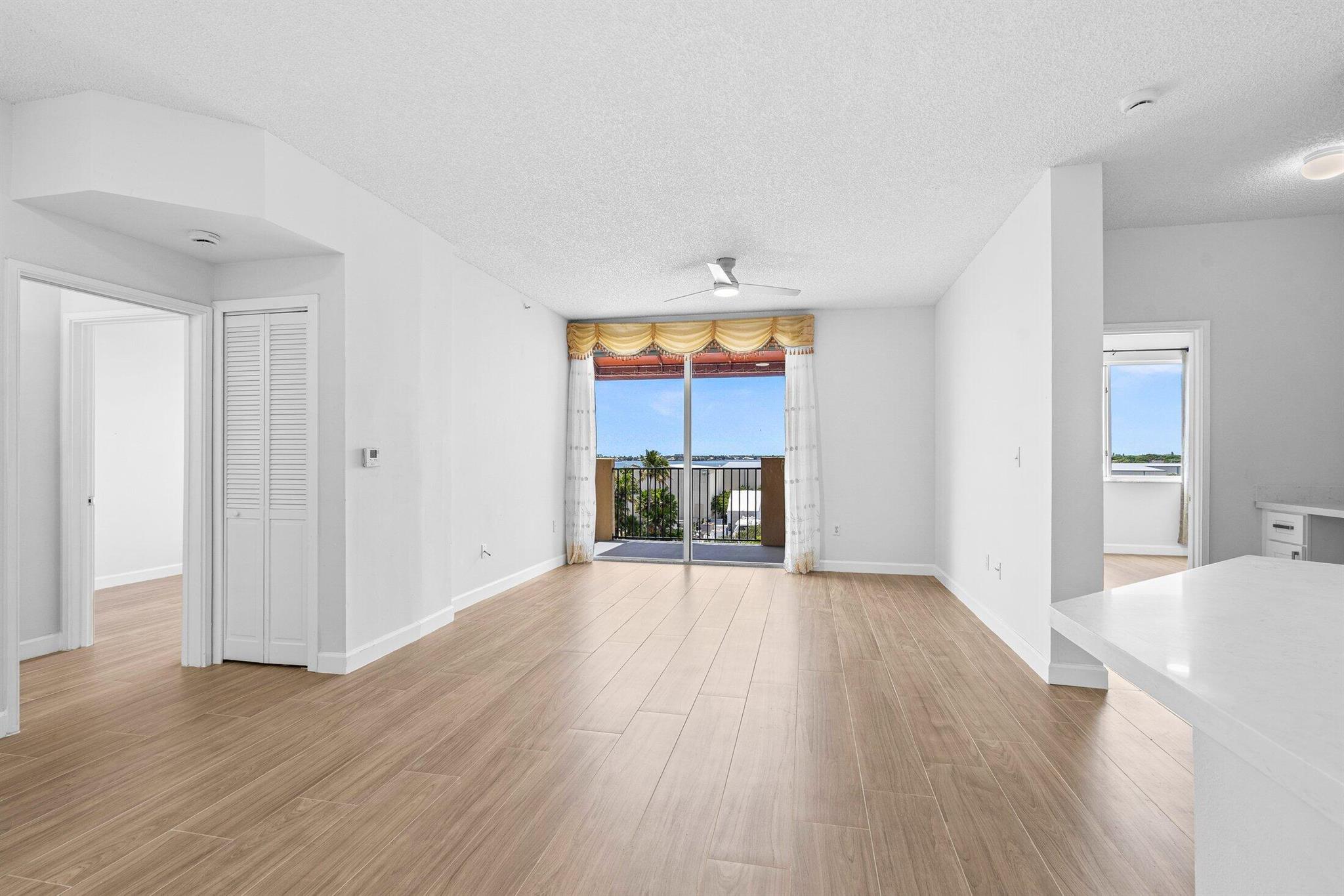 1000 Scotia Drive 604