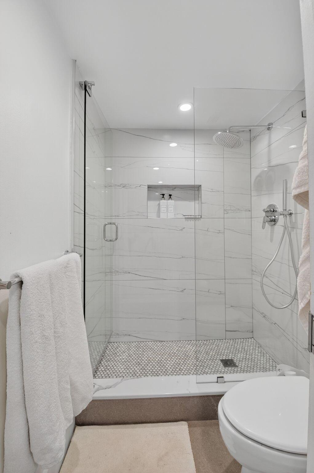 3702 Bridgewood Drive