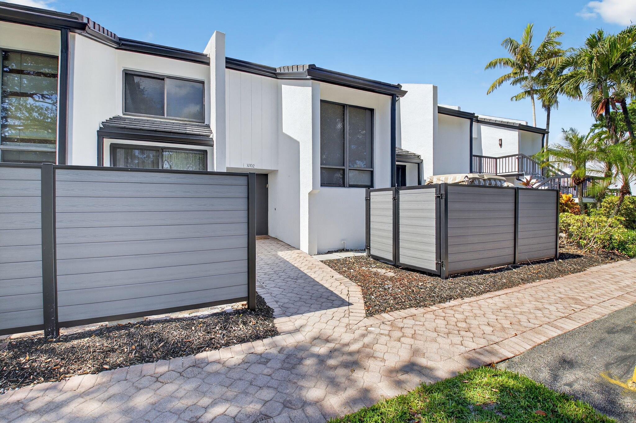 3702 Bridgewood Drive