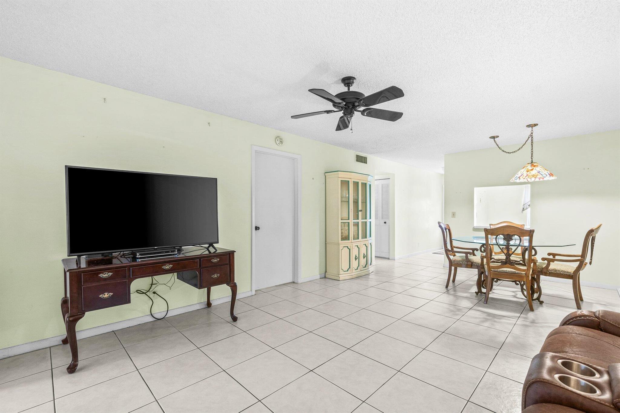 769 Nantucket Circle