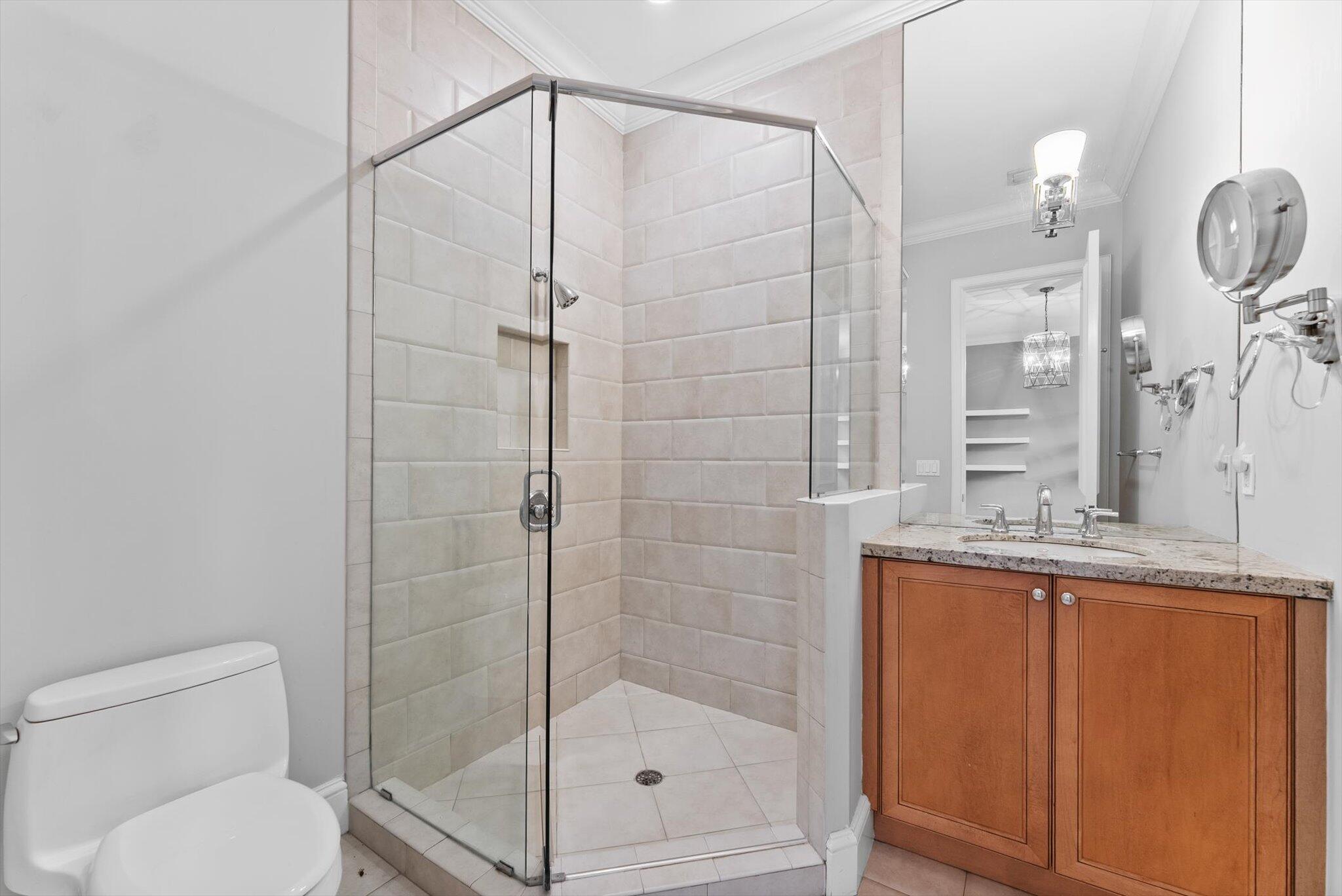 475 NE 4th Street