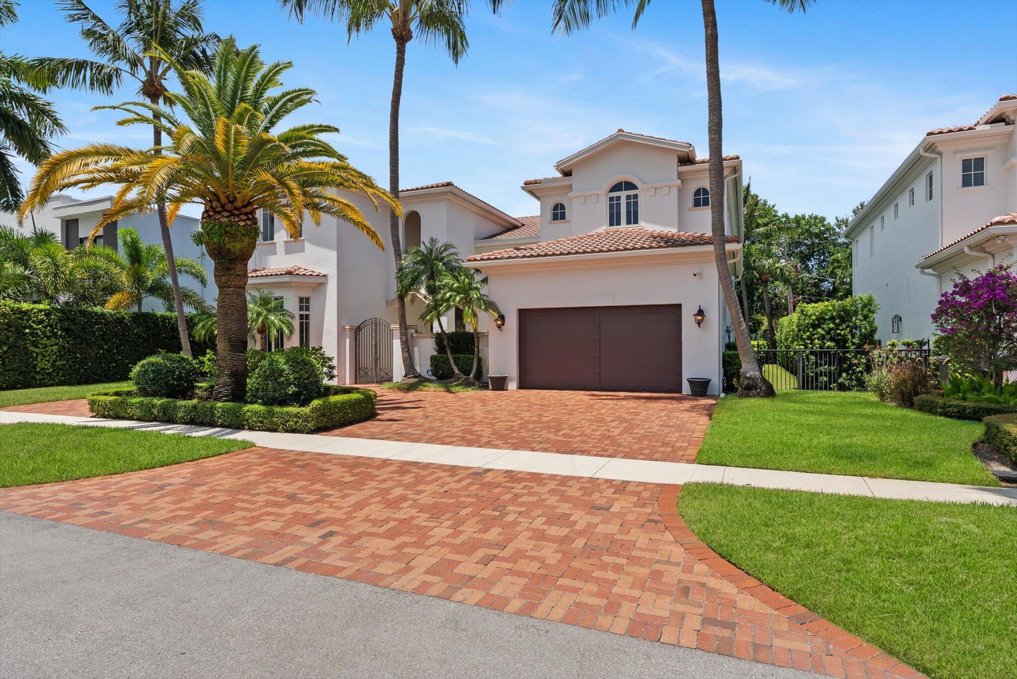 475 NE 4th Street