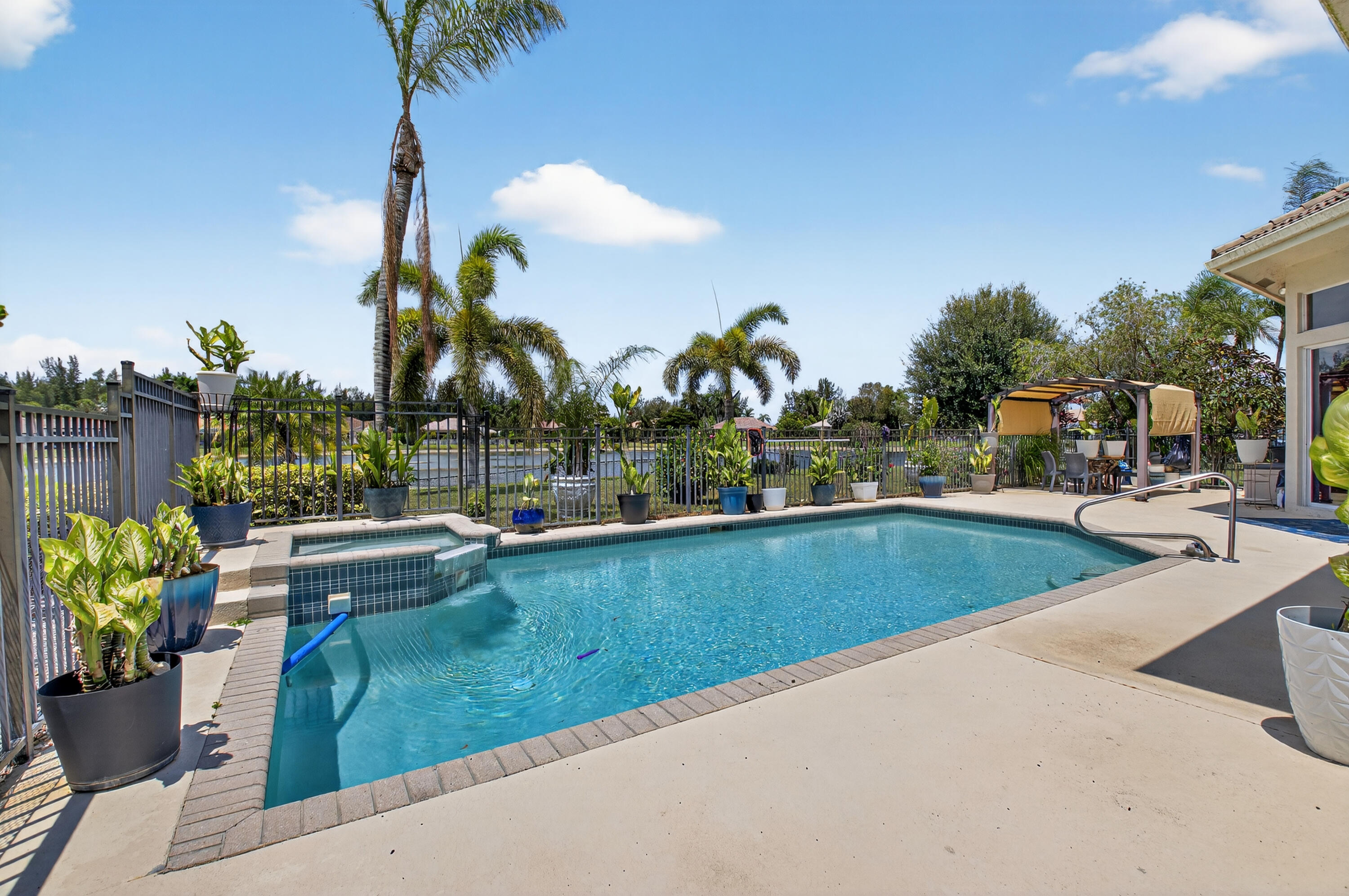 8121 Desmond Drive