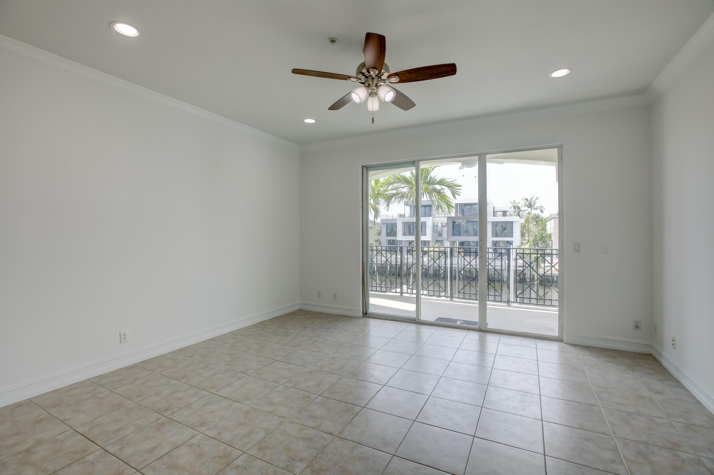 2720 NE 15th Street 203