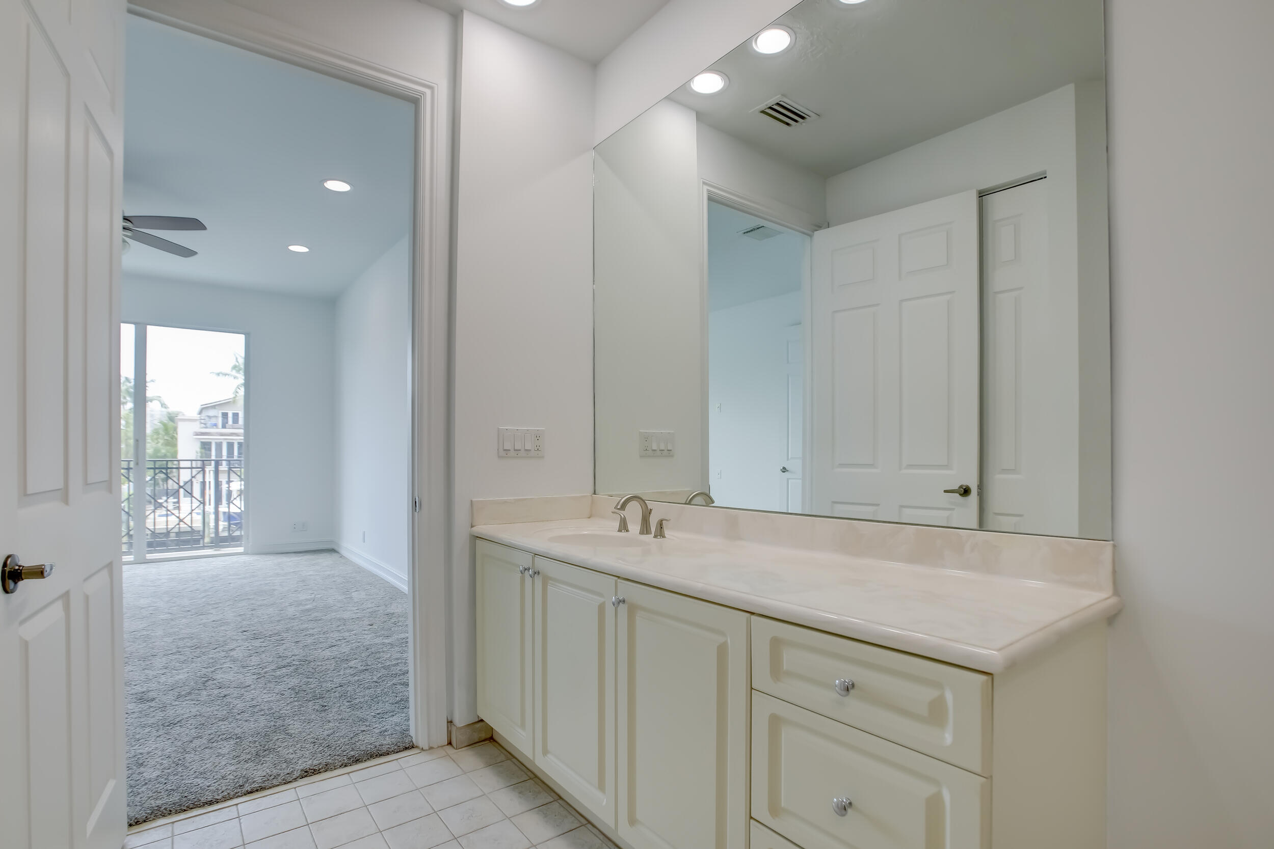 2720 NE 15th Street 203