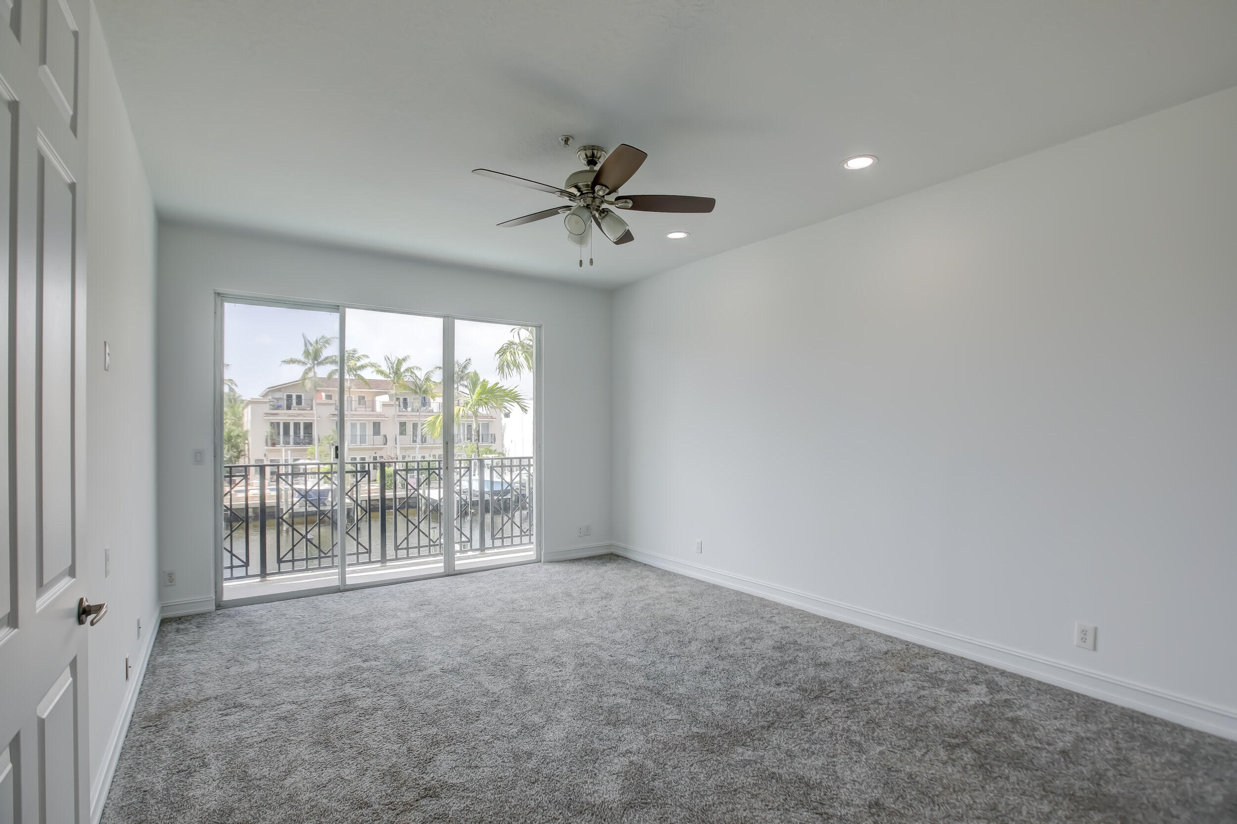 2720 NE 15th Street 203