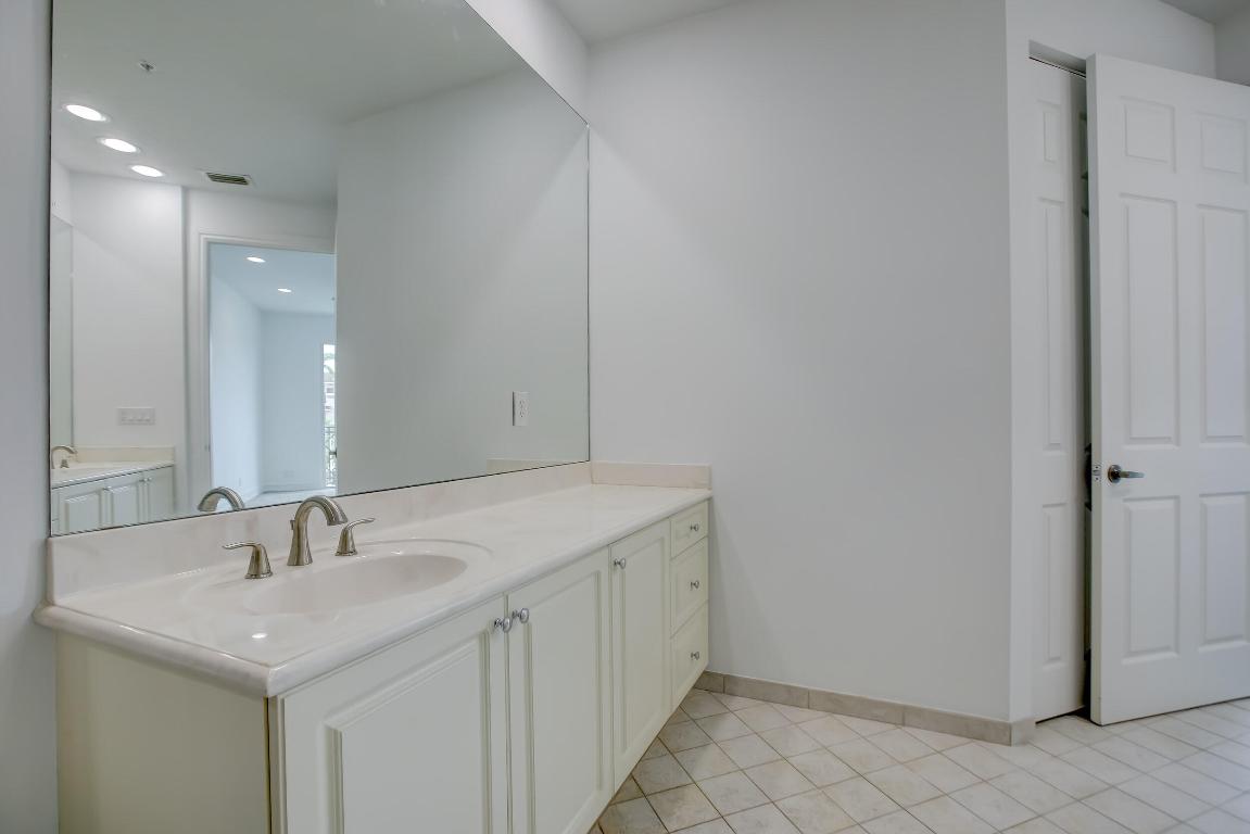 2720 NE 15th Street 203