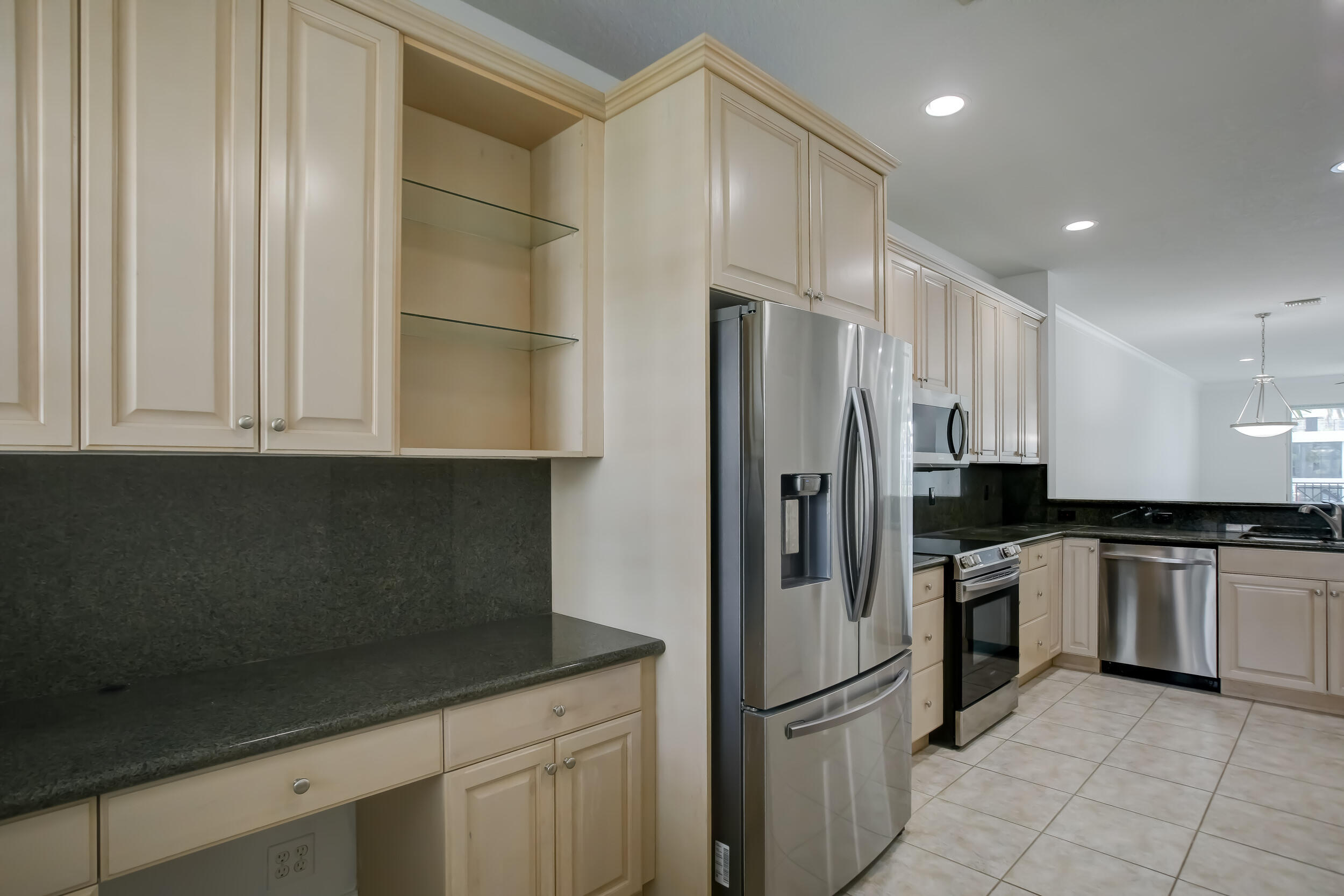 2720 NE 15th Street 203
