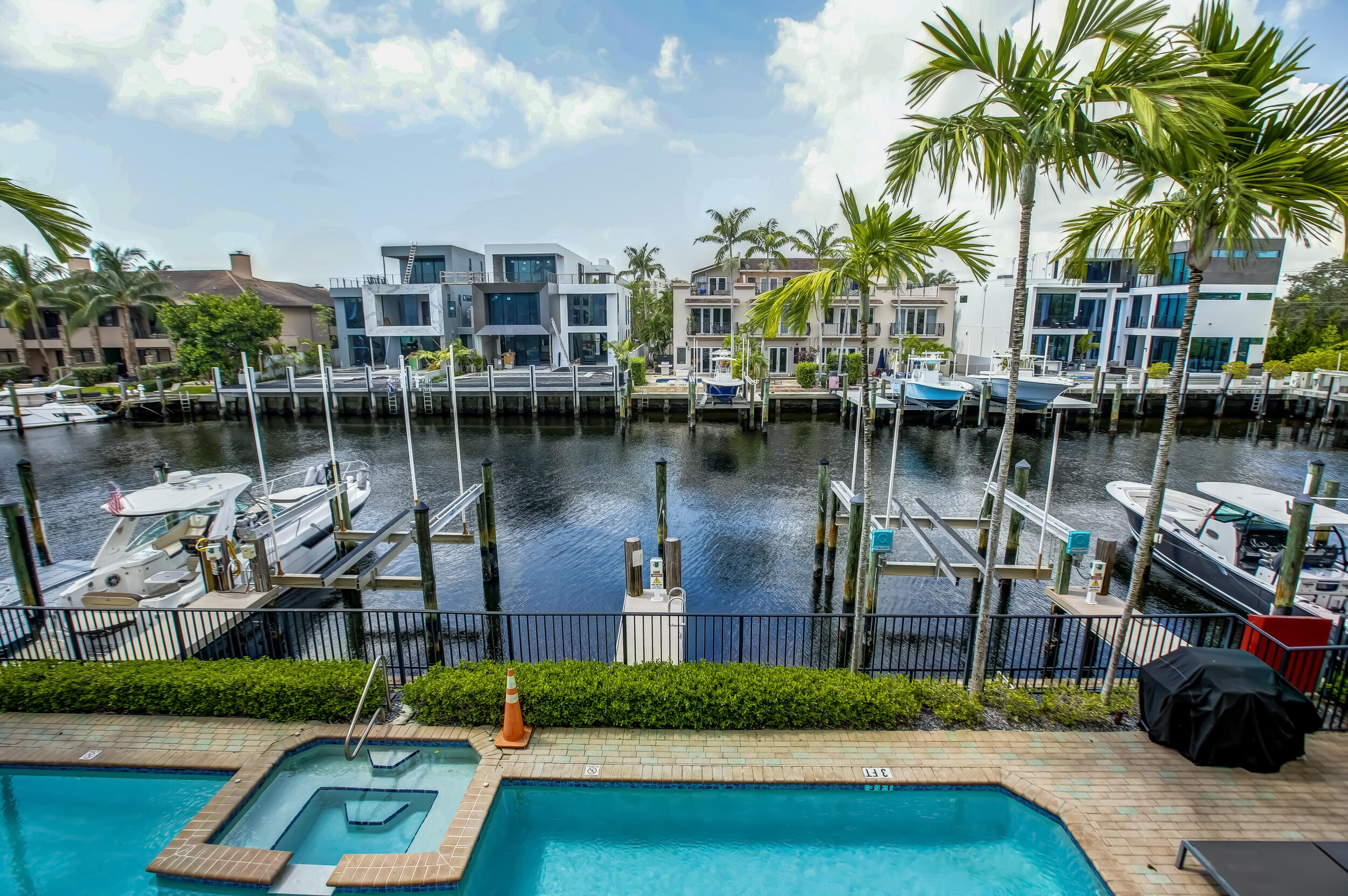 2720 NE 15th Street 203