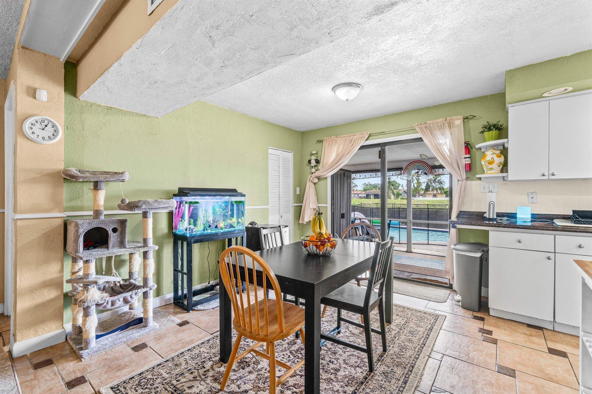 7818 NW 66th Terrace