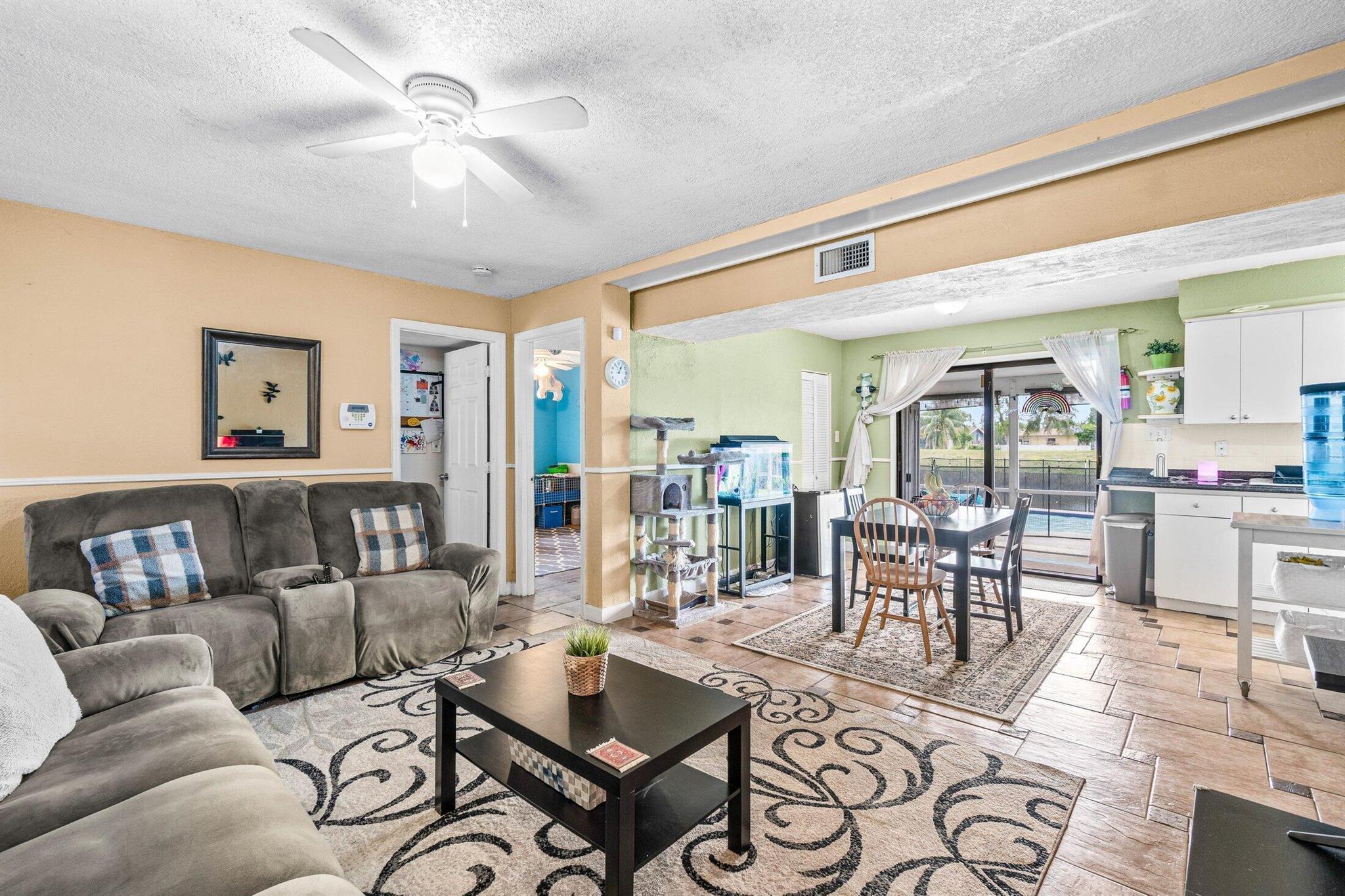 7818 NW 66th Terrace