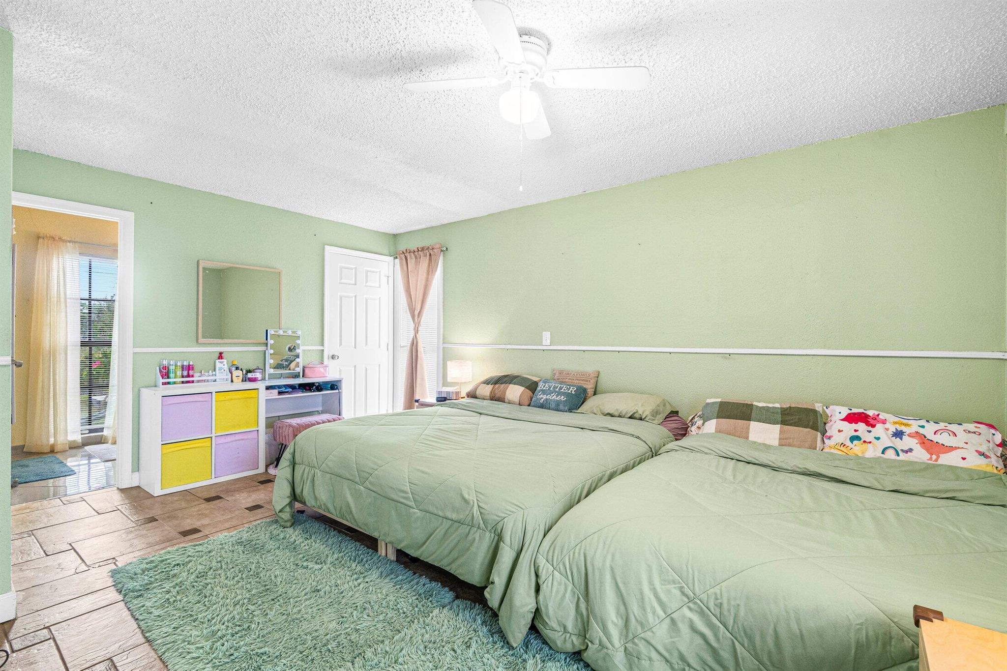 7818 NW 66th Terrace