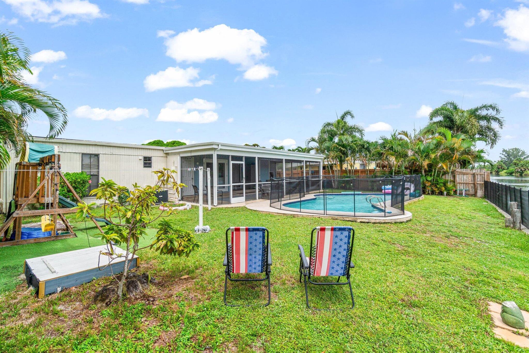 7818 NW 66th Terrace