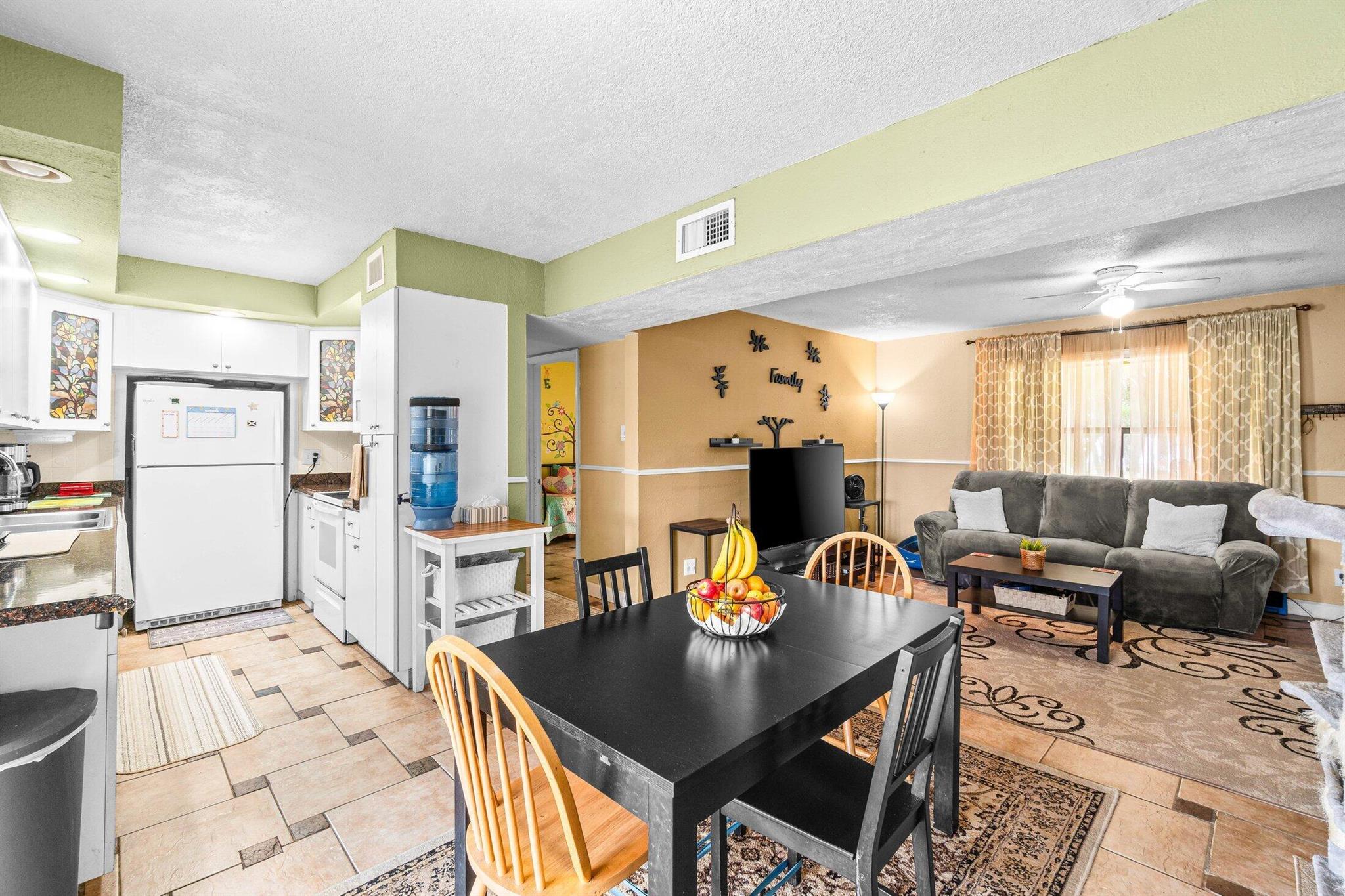 7818 NW 66th Terrace