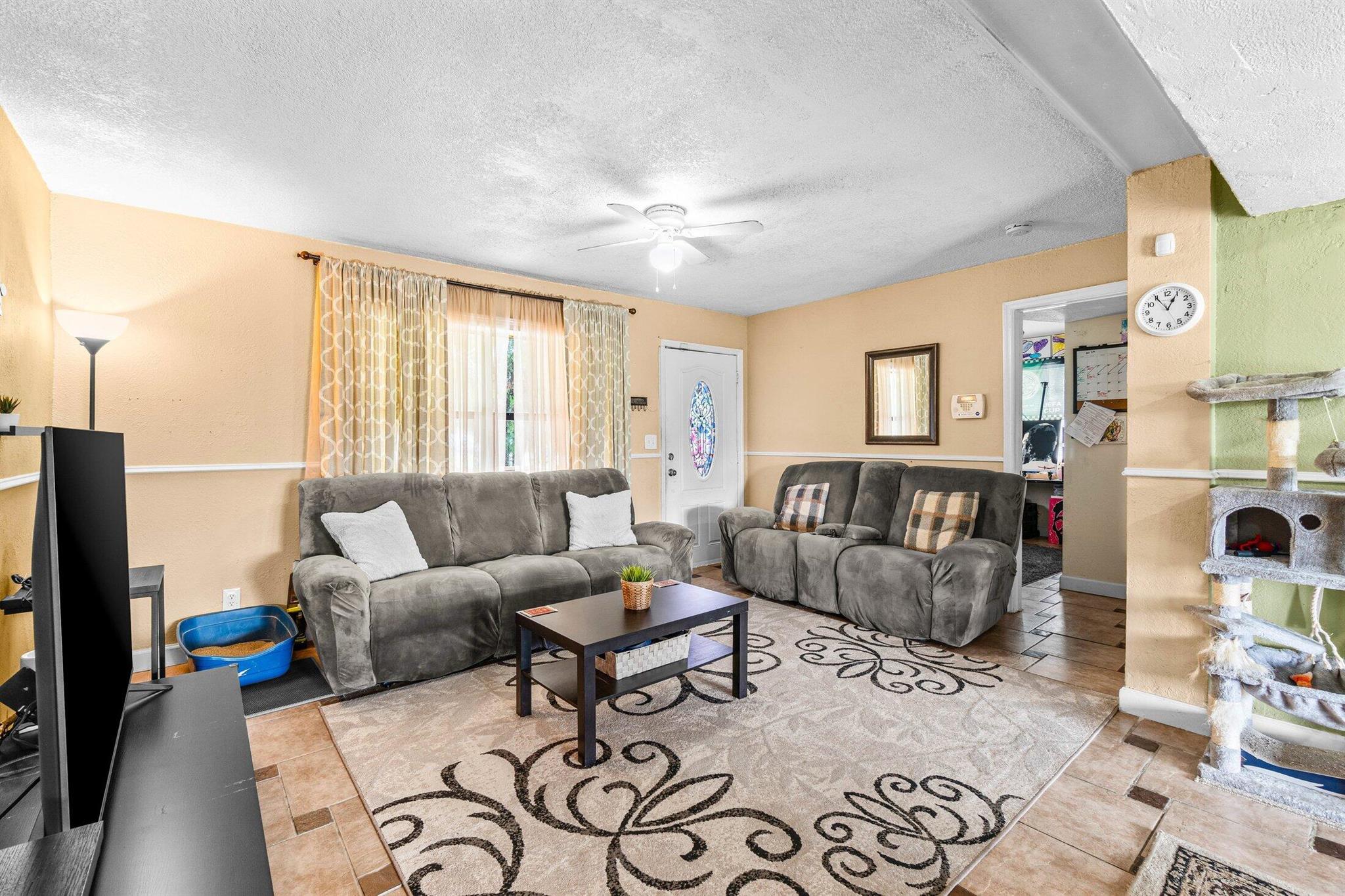 7818 NW 66th Terrace