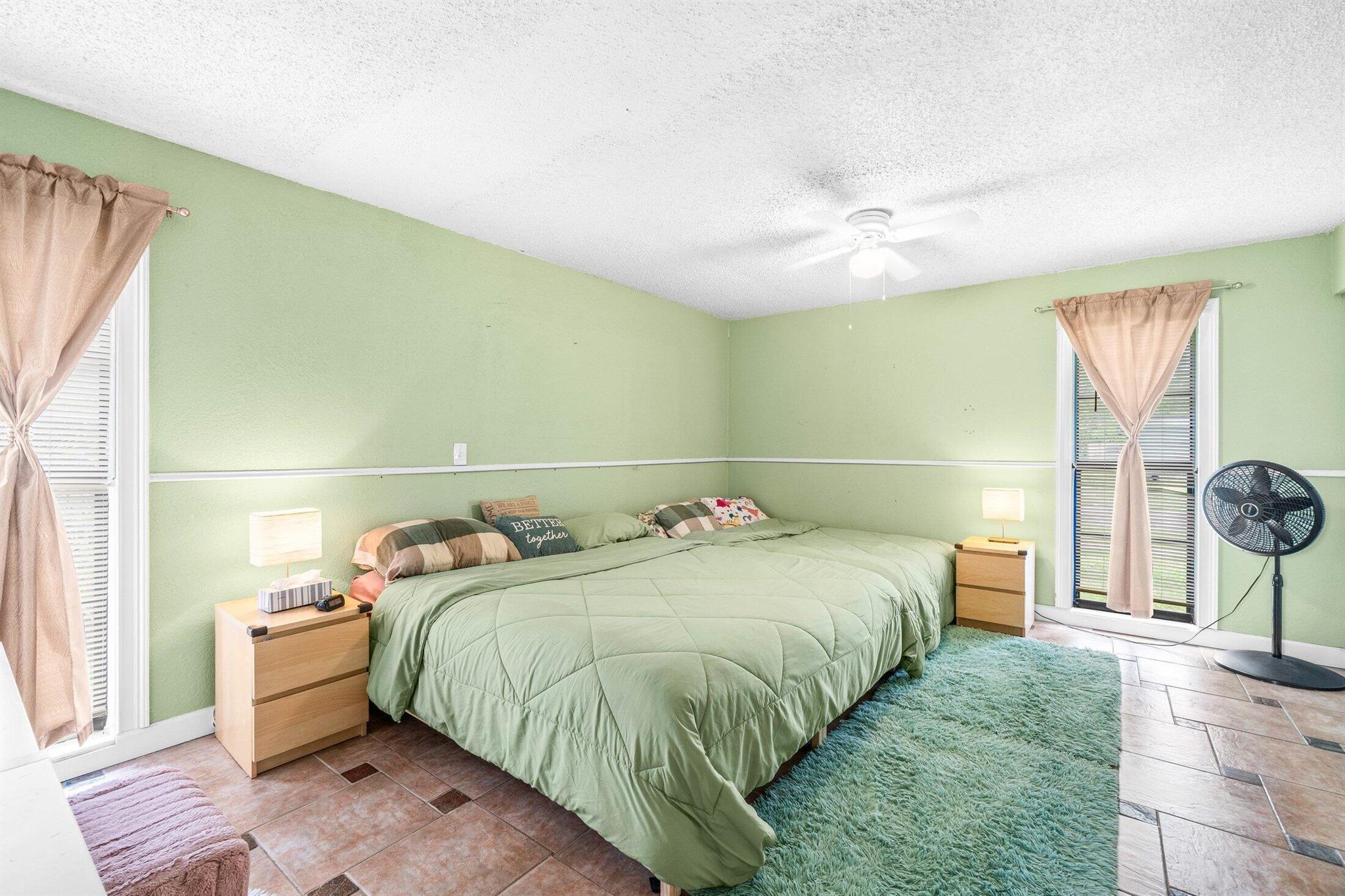 7818 NW 66th Terrace