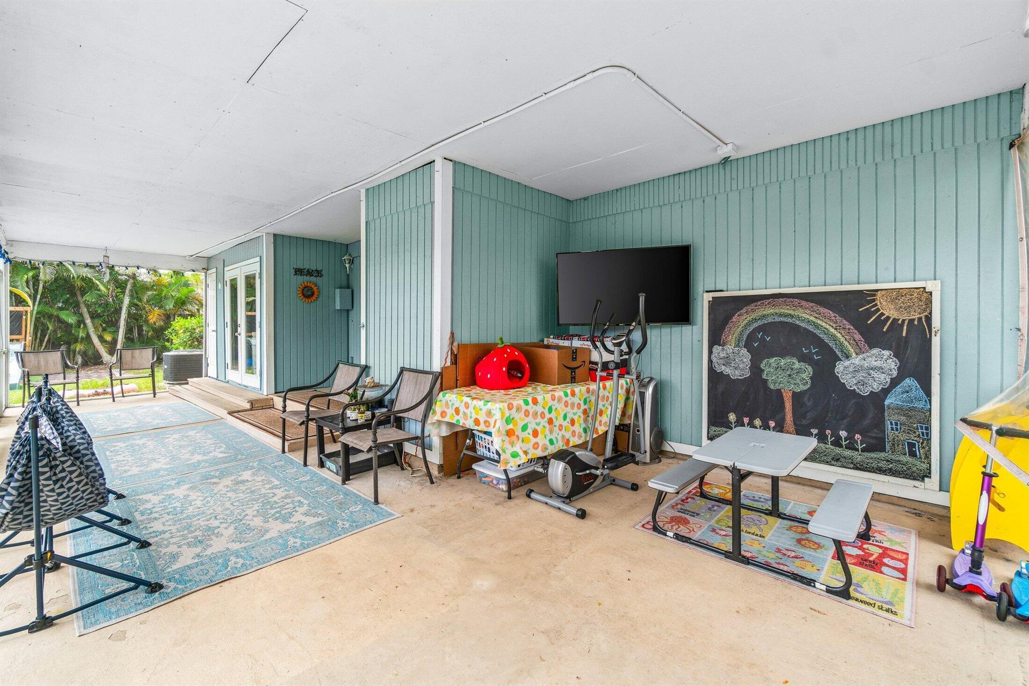 7818 NW 66th Terrace