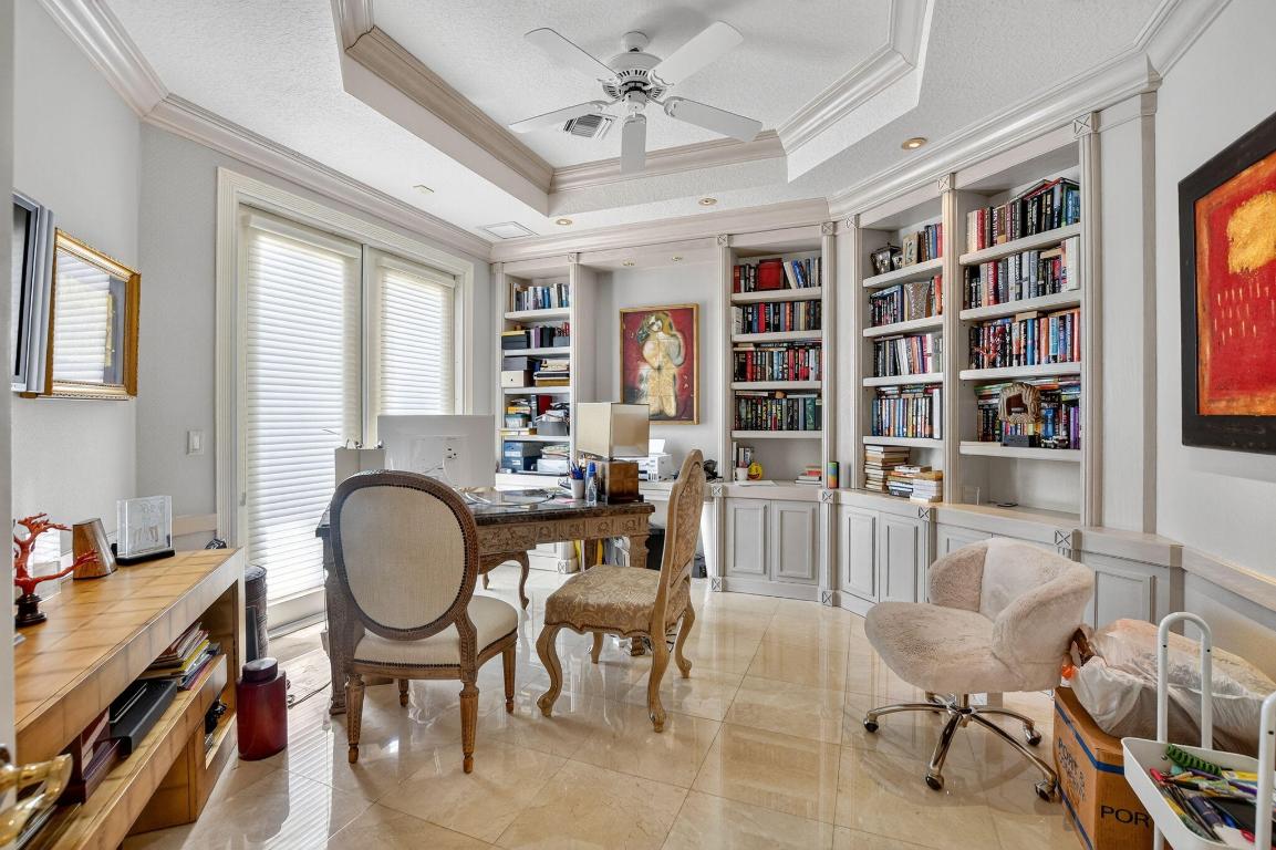 6981 Lions Head Lane