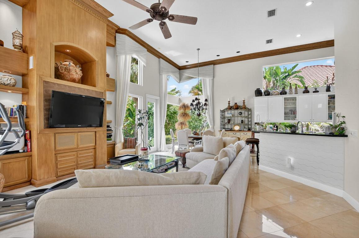 6981 Lions Head Lane