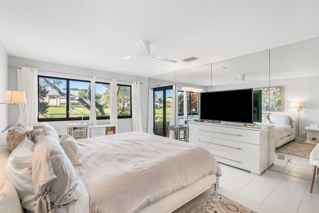 12 Eastgate Drive D