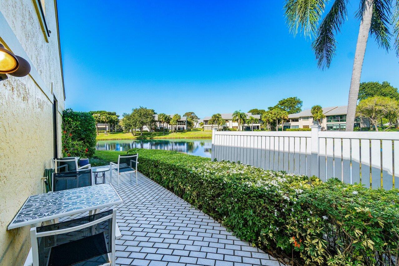 12 Eastgate Drive D