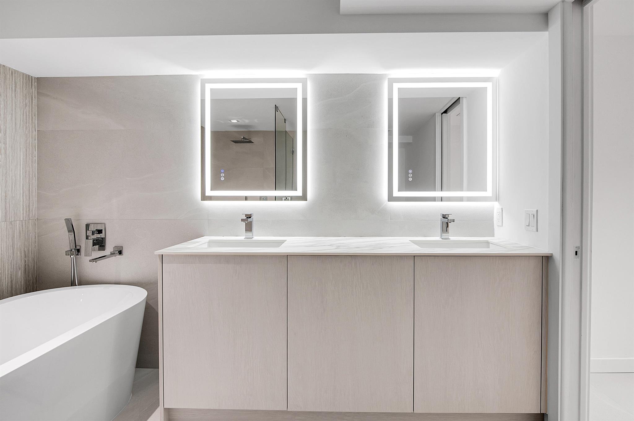 6560 Las Flores Drive