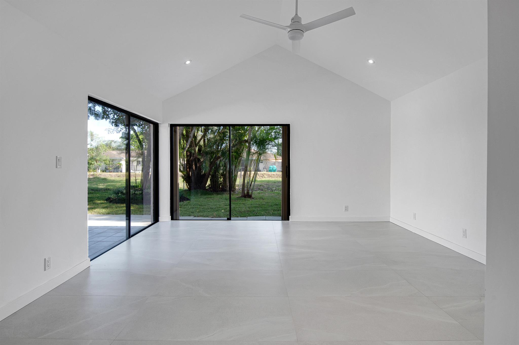 6560 Las Flores Drive