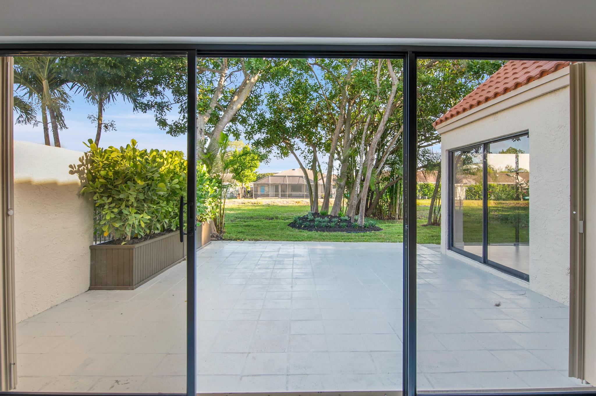 6560 Las Flores Drive